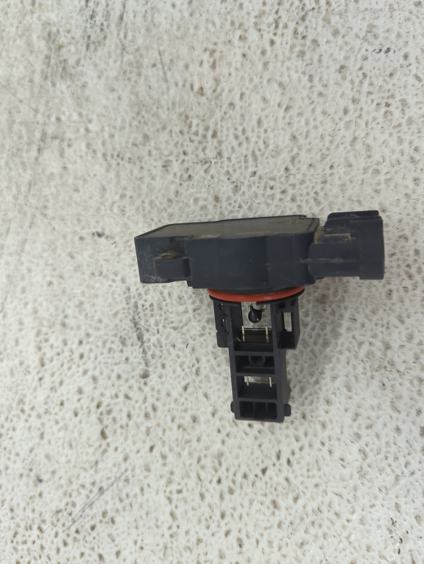 2009-2013 Gmc Sierra 1500 Mass Air Flow Meter Maf 1487817 - Oemusedautoparts1.com