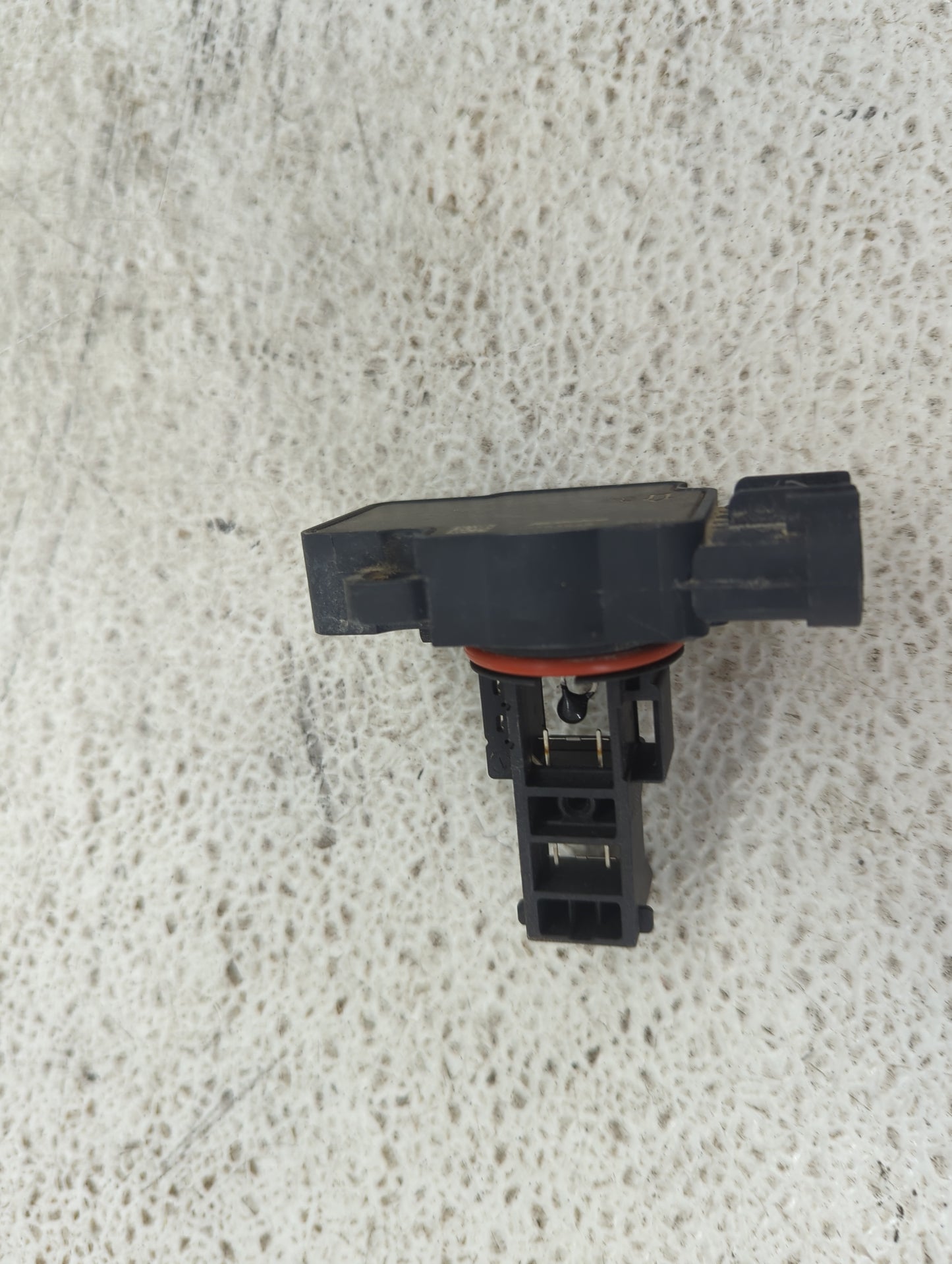 2009-2013 Gmc Sierra 1500 Mass Air Flow Meter Maf 1487817 - Oemusedautoparts1.com