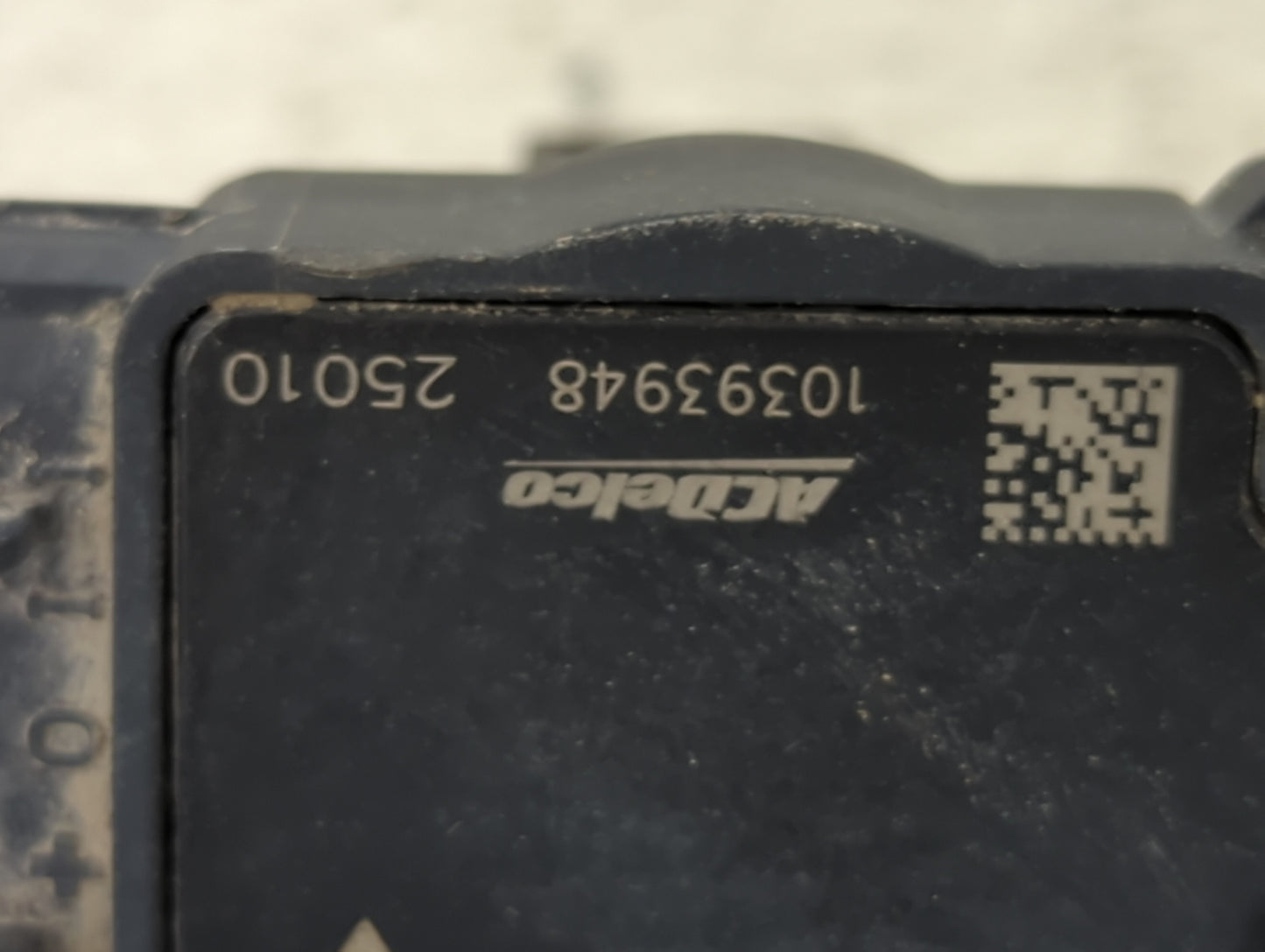 2009-2013 Gmc Sierra 1500 Mass Air Flow Meter Maf 1487817 - Oemusedautoparts1.com