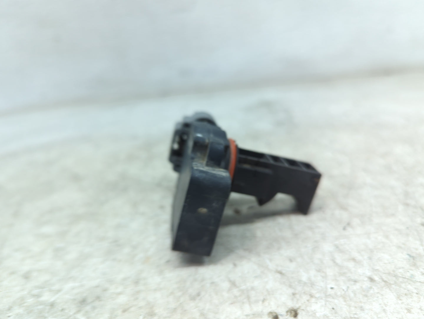 2009-2013 Gmc Sierra 1500 Mass Air Flow Meter Maf 1487830 - Oemusedautoparts1.com