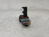 2009-2013 Gmc Sierra 1500 Mass Air Flow Meter Maf Sensor 1488136 - Oemusedautoparts1.com