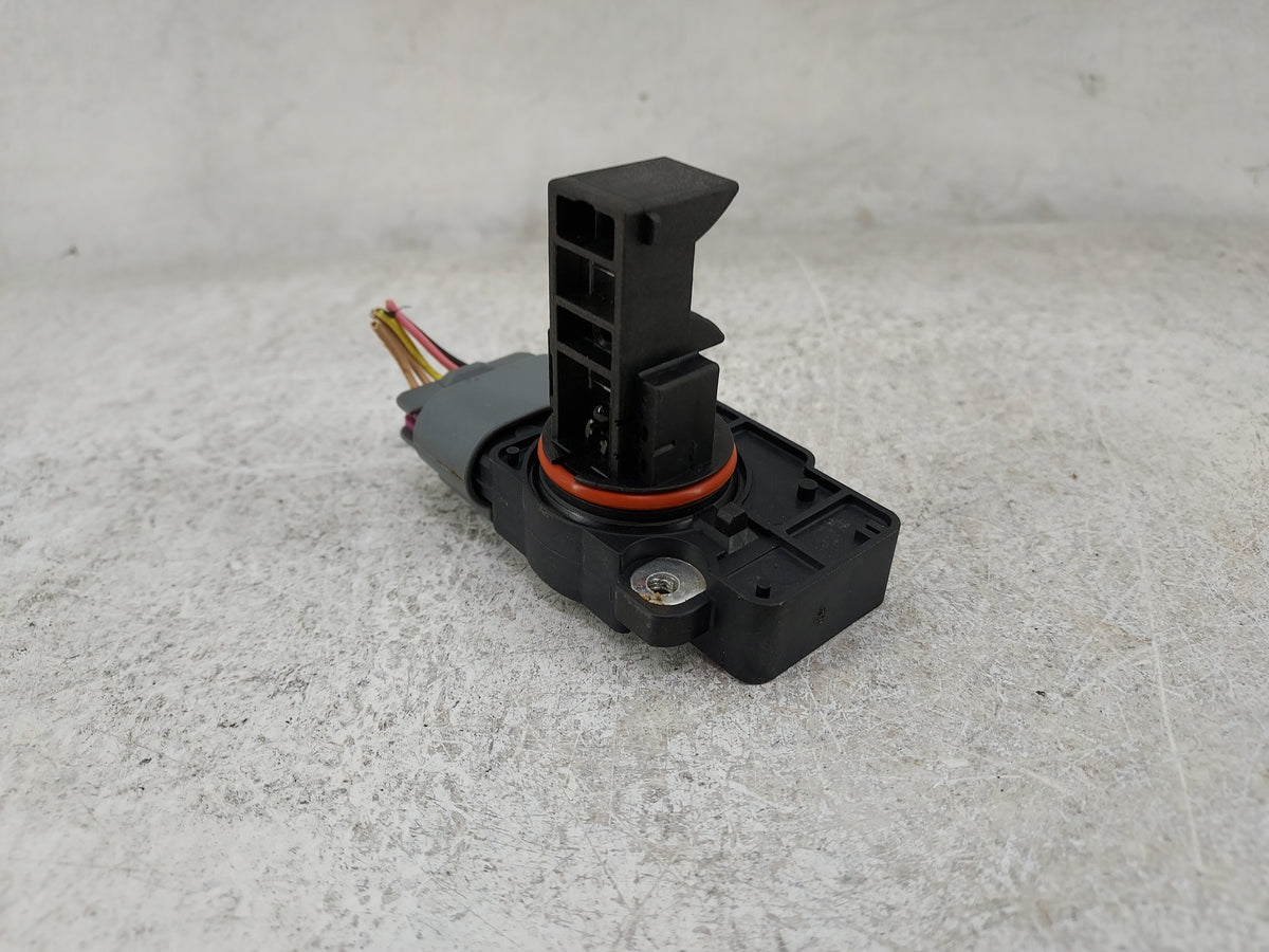 2009-2013 Gmc Sierra 1500 Mass Air Flow Meter Maf Sensor 1488136 - Oemusedautoparts1.com