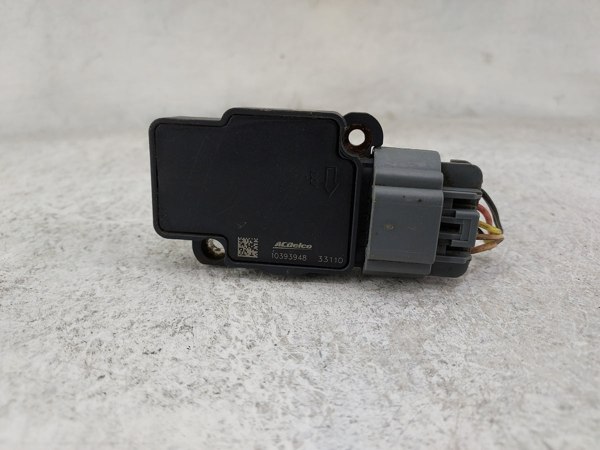 2009-2013 Gmc Sierra 1500 Mass Air Flow Meter Maf Sensor 1488136 - Oemusedautoparts1.com