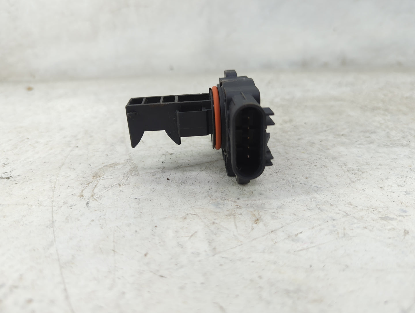 2009-2013 Gmc Sierra 1500 Mass Air Flow Meter Maf 1488663 - Oemusedautoparts1.com