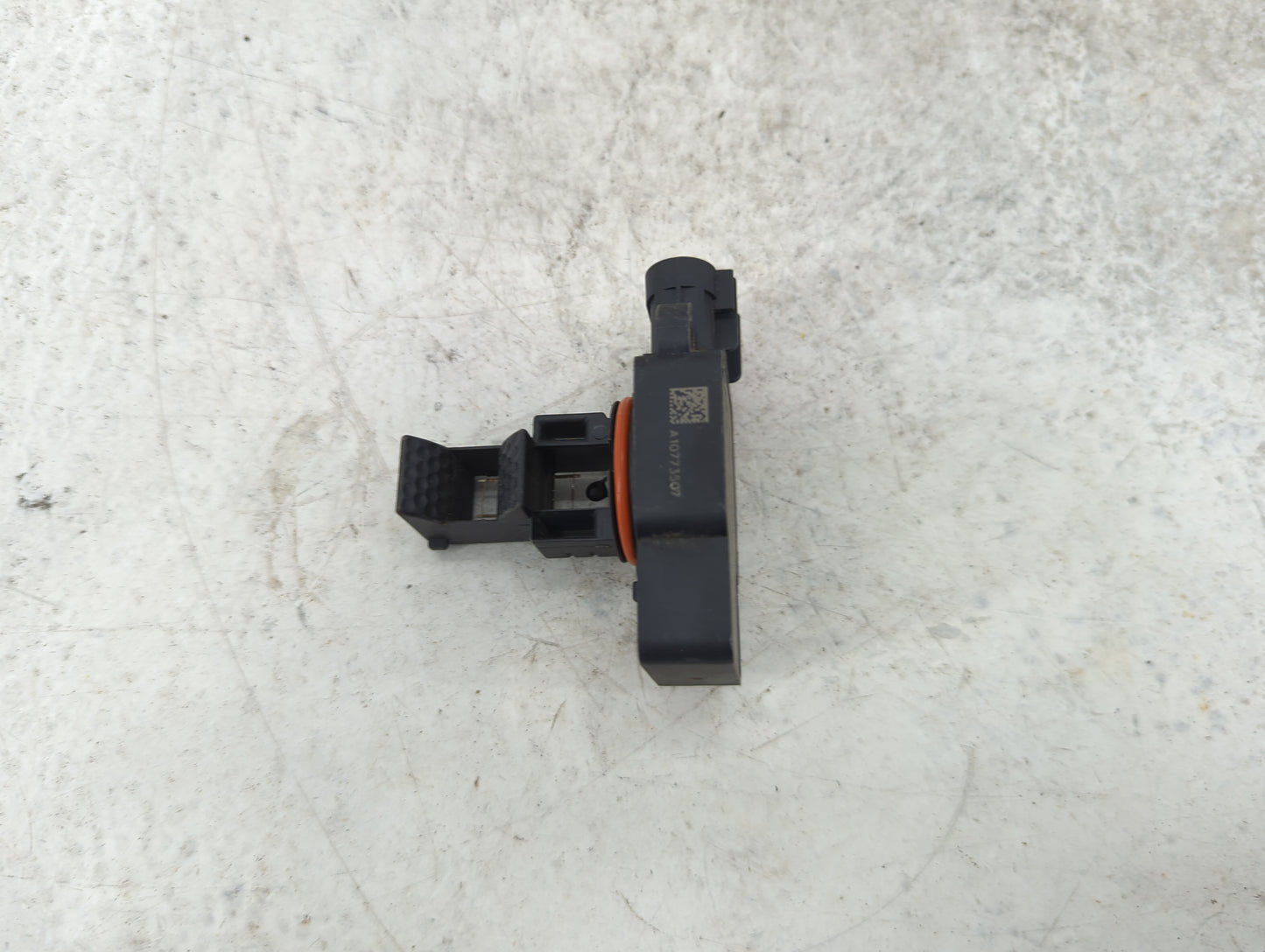 2009-2013 Gmc Sierra 1500 Mass Air Flow Meter Maf 1488663 - Oemusedautoparts1.com