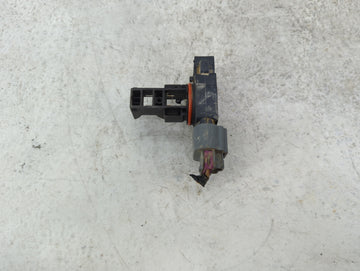 2009-2013 Gmc Sierra 1500 Mass Air Flow Meter Maf 1489780 - Oemusedautoparts1.com