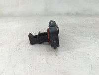 2009-2013 Gmc Sierra 1500 Mass Air Flow Meter Maf 1489780 - Oemusedautoparts1.com