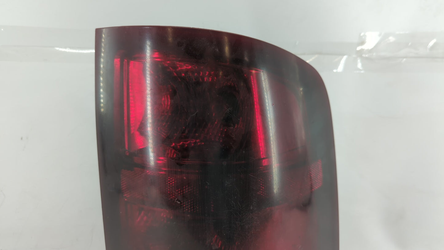 2004-2005 Gmc Sierra 1500 Tail Light Assembly Driver Left OEM P/N:320130A1 Fits Fits 2004 2005 OEM Used Auto Parts - Oemused