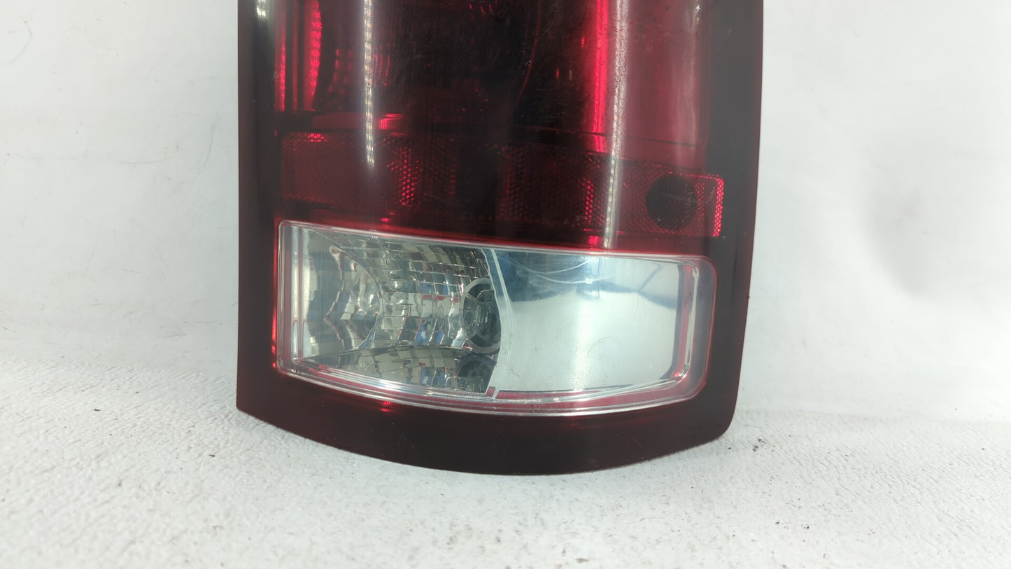 2004-2005 Gmc Sierra 1500 Tail Light Assembly Driver Left OEM P/N:320130A1 Fits Fits 2004 2005 OEM Used Auto Parts - Oemused