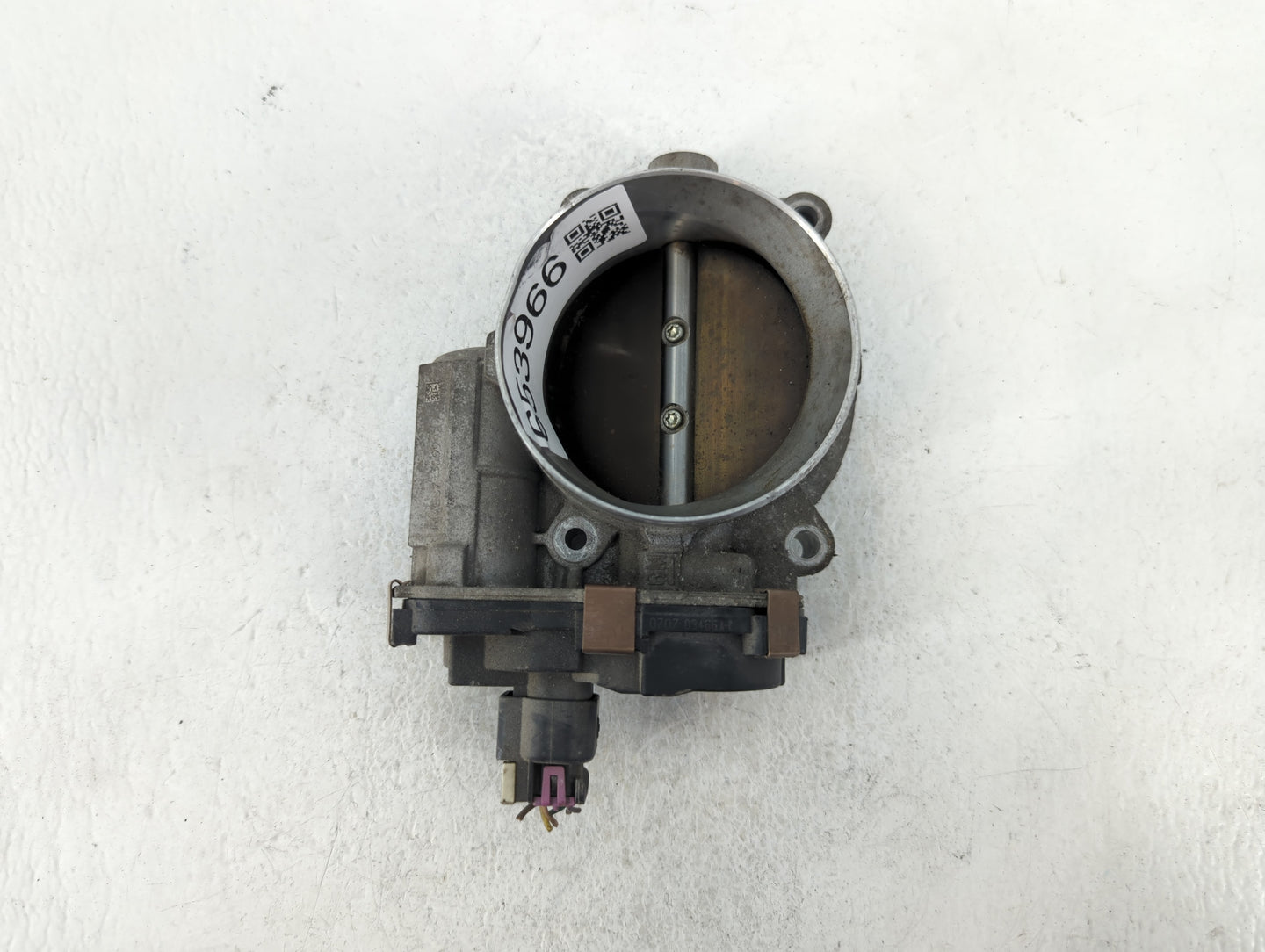 2009-2013 Gmc Sierra 1500 Throttle Body P/N:RME873C9992 Fits Fits 2009 2010 2011 2012 2013 2014 2015 OEM Used Auto Parts - O