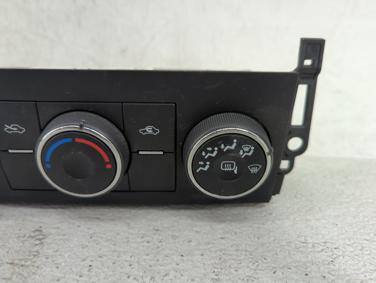 2010-2011 Gmc Sierra 2500 Climate Control Module Temperature AC/Heater Replacement P/N:20887816 Fits Fits 2010 2011 OEM Used