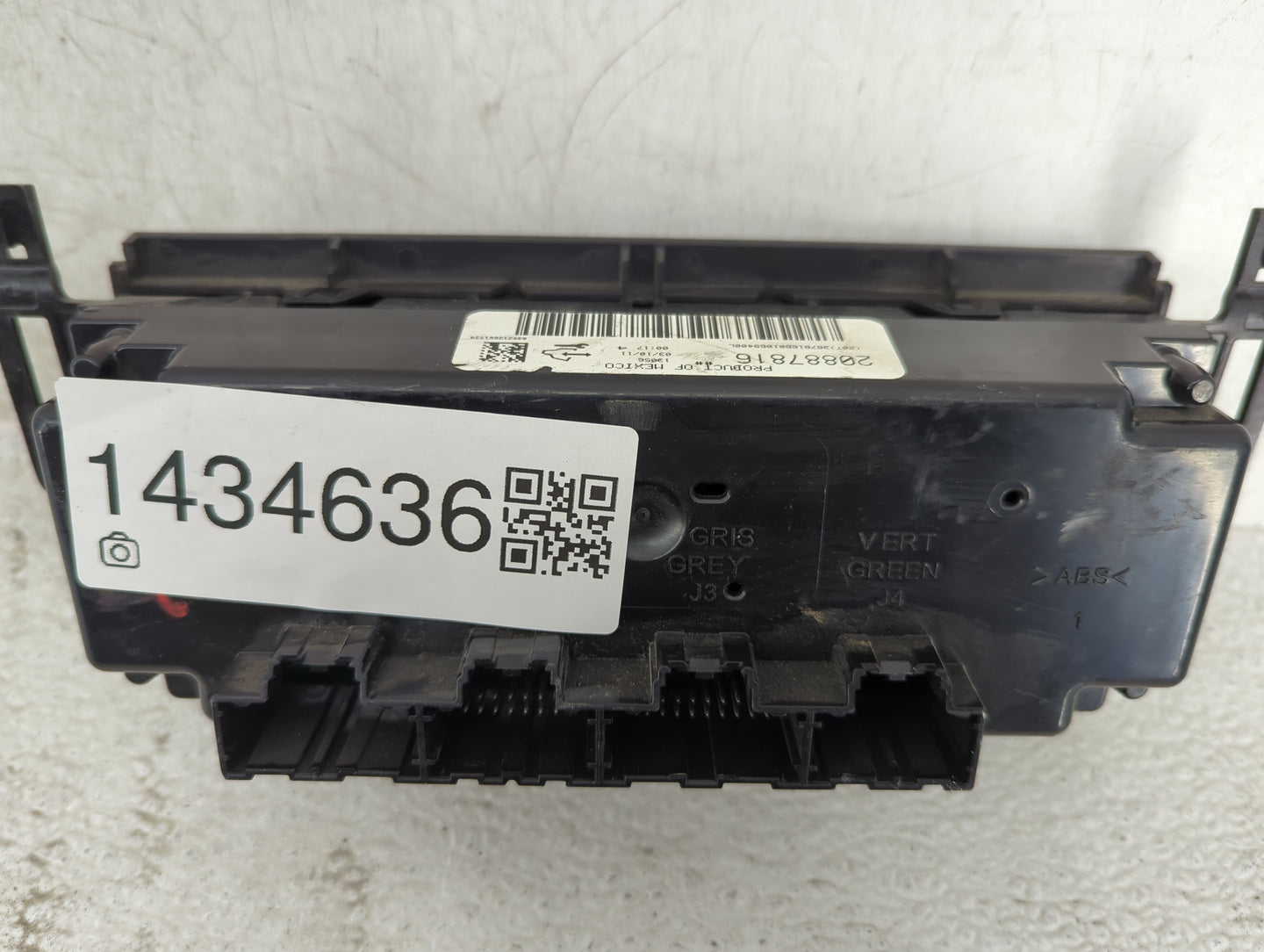 2010-2011 Gmc Sierra 2500 Climate Control Module Temperature AC/Heater Replacement P/N:20887816 Fits Fits 2010 2011 OEM Used