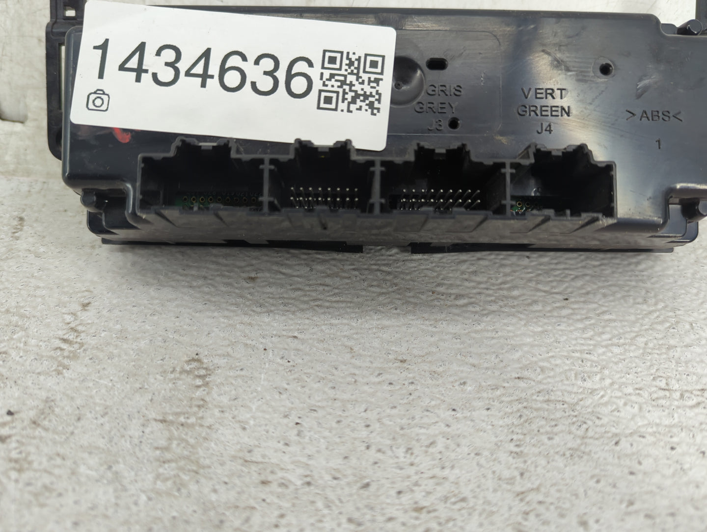 2010-2011 Gmc Sierra 2500 Climate Control Module Temperature AC/Heater Replacement P/N:20887816 Fits Fits 2010 2011 OEM Used