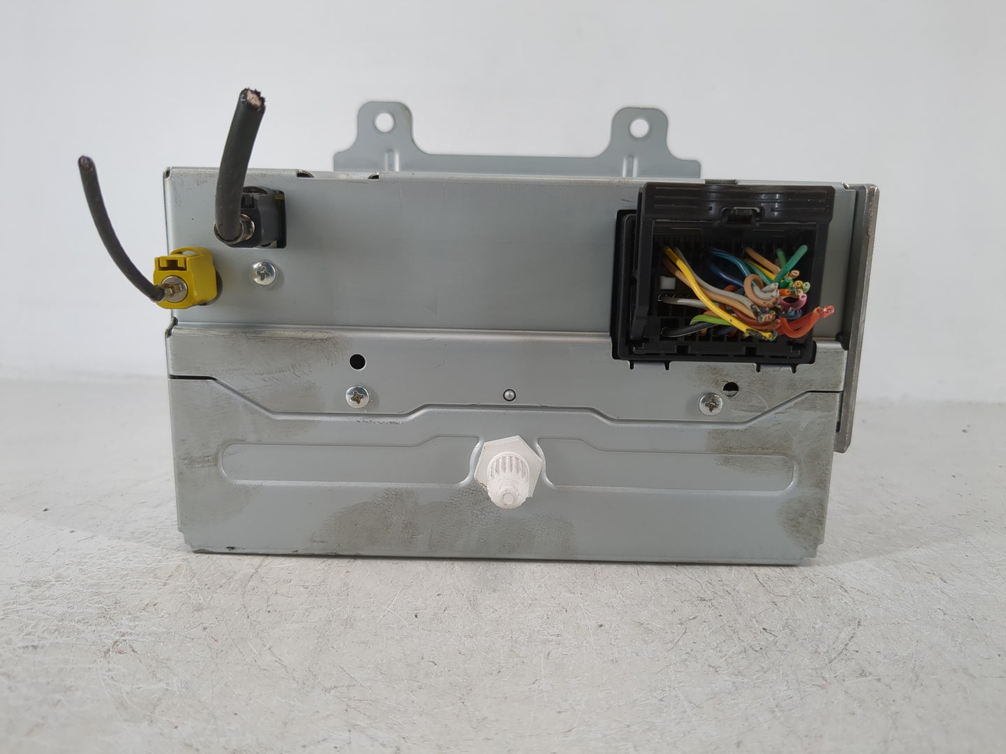 2011 Gmc Terrain Radio AM FM Cd Player Receiver Replacement P/N:20983517 Fits Fits 2010 2012 OEM Used Auto Parts - Oemusedau