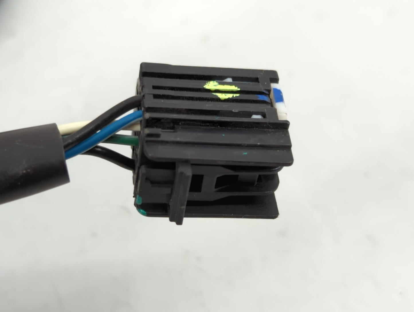 2010-2011 Gmc Terrain Driver Side View Mirror - Left Door Mirror OEM Used - Oemusedautoparts1.com