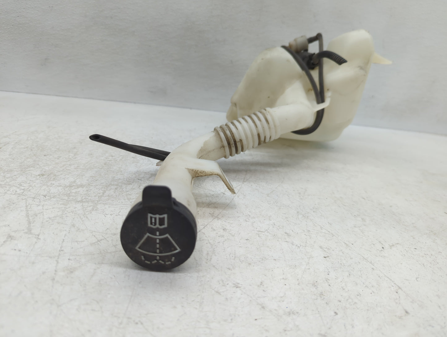 2010-2017 Gmc Terrain Windshield Washer Fluid Reservoir Bottle Oem - Oemusedautoparts1.com