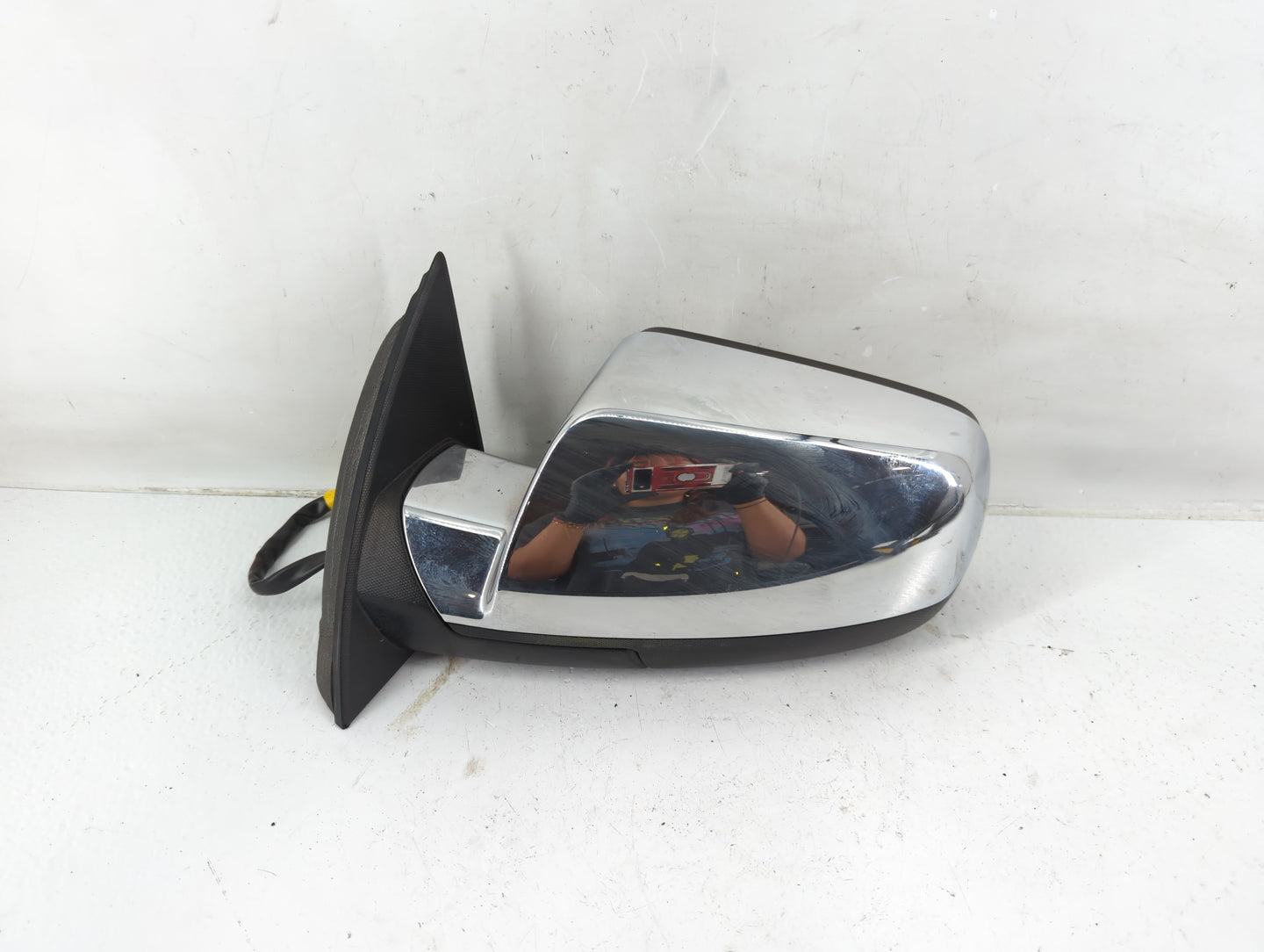 2010-2011 Gmc Terrain Driver Side View Mirror - Left Door Mirror OEM Used - Oemusedautoparts1.com
