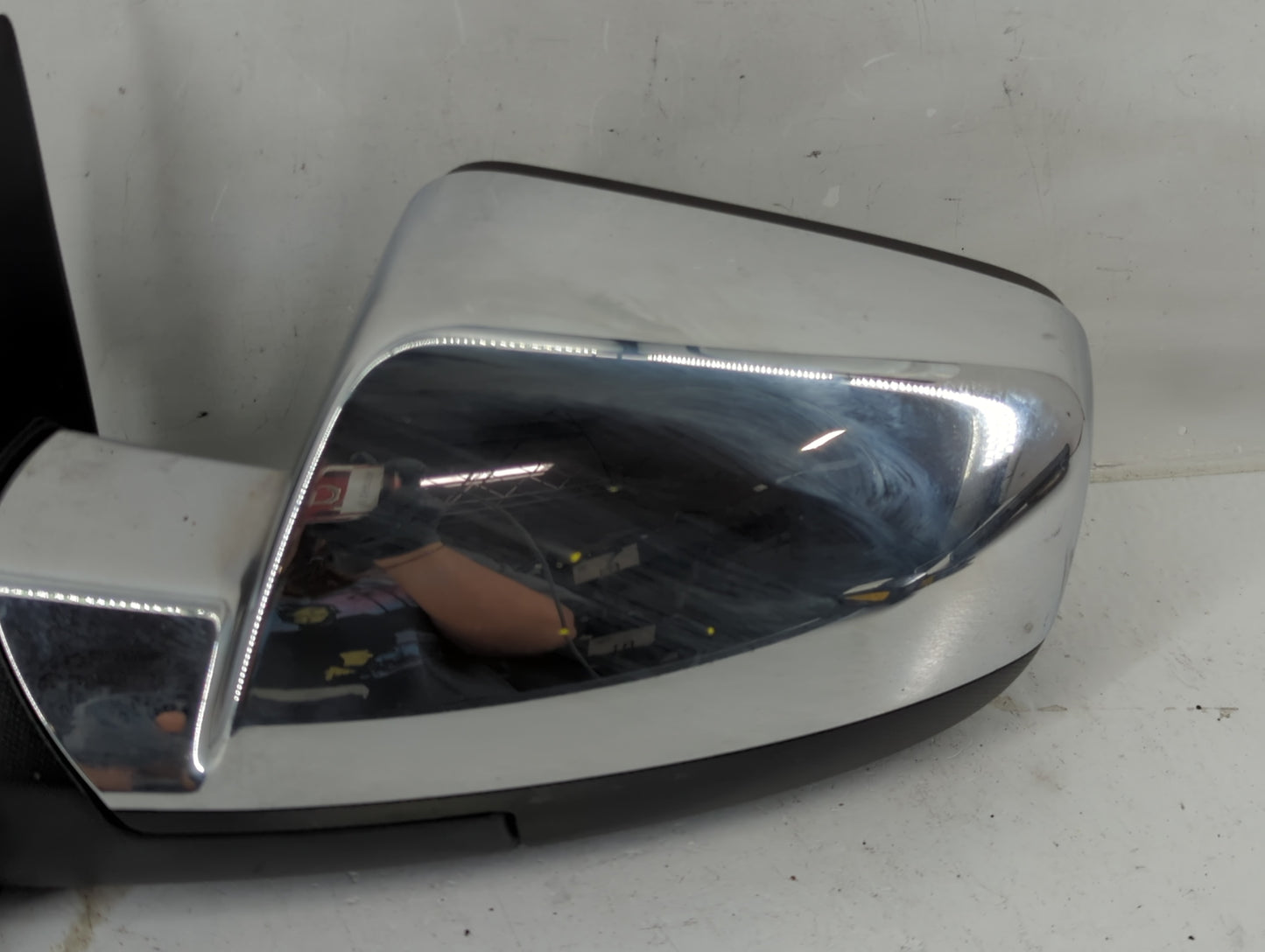 2010-2011 Gmc Terrain Driver Side View Mirror - Left Door Mirror OEM Used - Oemusedautoparts1.com