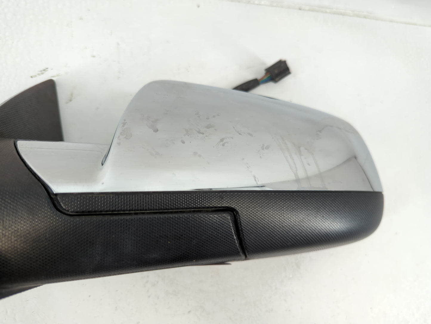 2010-2011 Gmc Terrain Driver Side View Mirror - Left Door Mirror OEM Used - Oemusedautoparts1.com