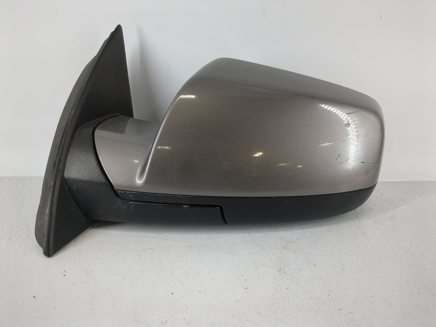 2010-2011 Gmc Terrain Driver Side View Mirror - Left Door Mirror OEM Used - Oemusedautoparts1.com