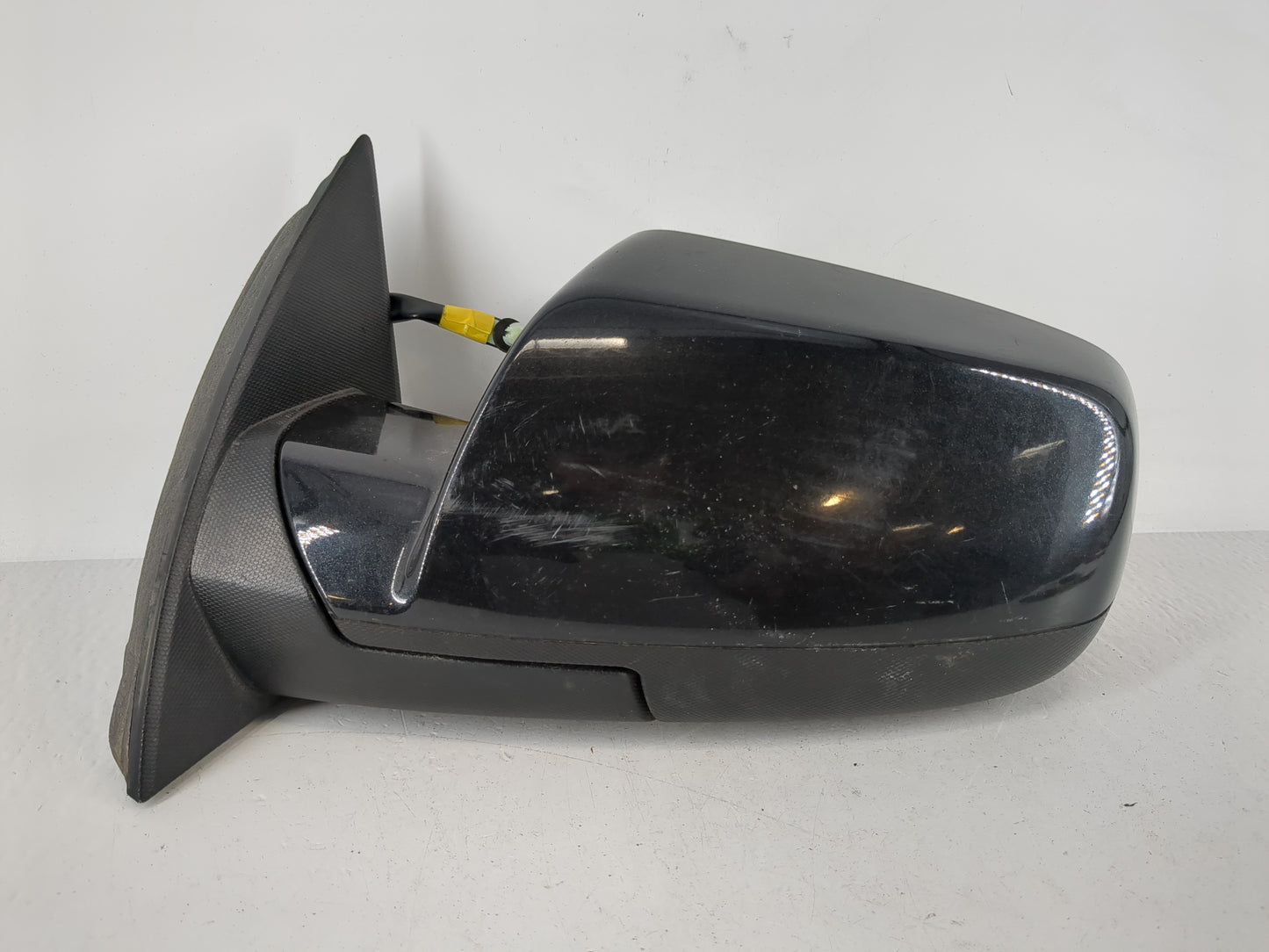 2010-2011 Gmc Terrain Driver Side View Mirror - Left Door Mirror OEM Used - Oemusedautoparts1.com