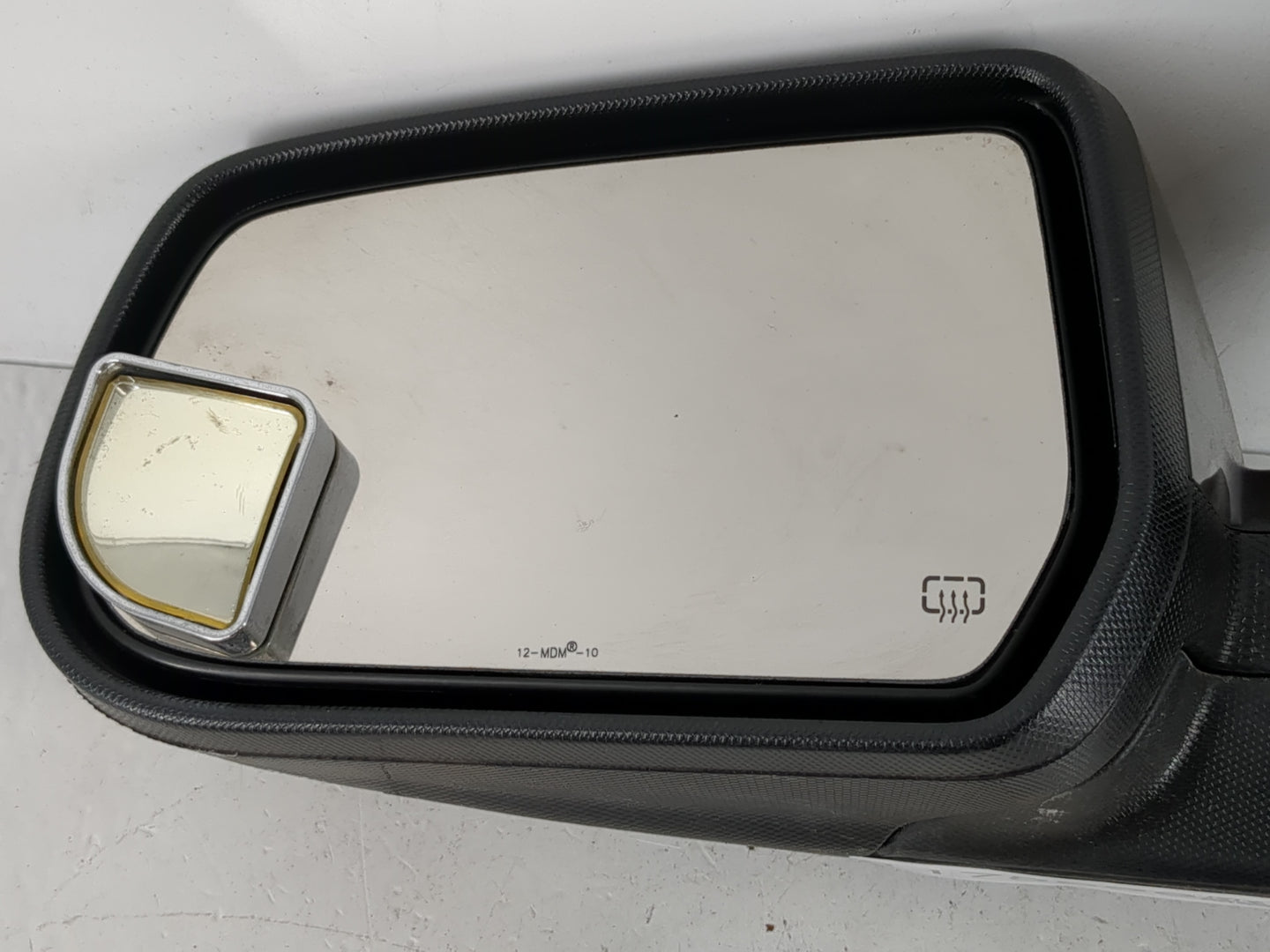 2010-2011 Gmc Terrain Driver Side View Mirror - Left Door Mirror OEM Used - Oemusedautoparts1.com