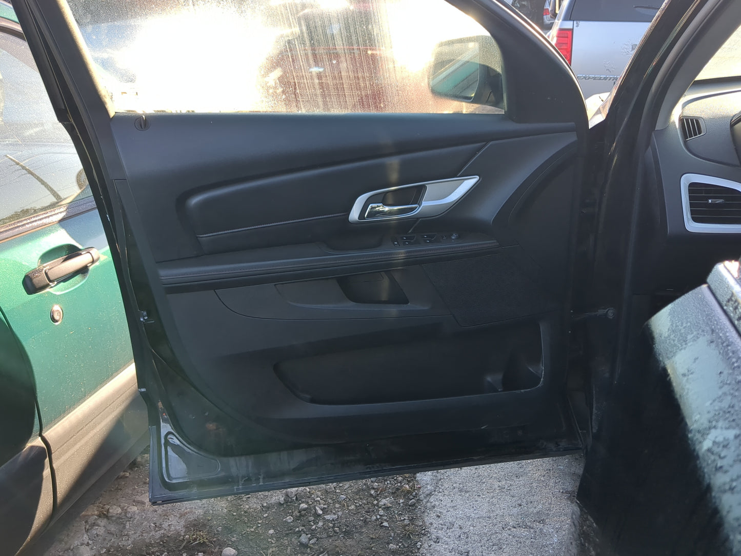 2011 Gmc Terrain Front Left Driver Interior Door Panel Trim - Oemusedautoparts1.com