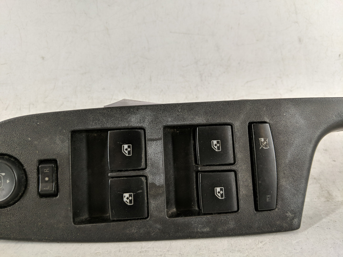 2010-2017 Gmc Terrain Master Power Window Switch Replacement Driver Side Left P/N:20917598 Fits OEM Used Auto Parts - Oemuse