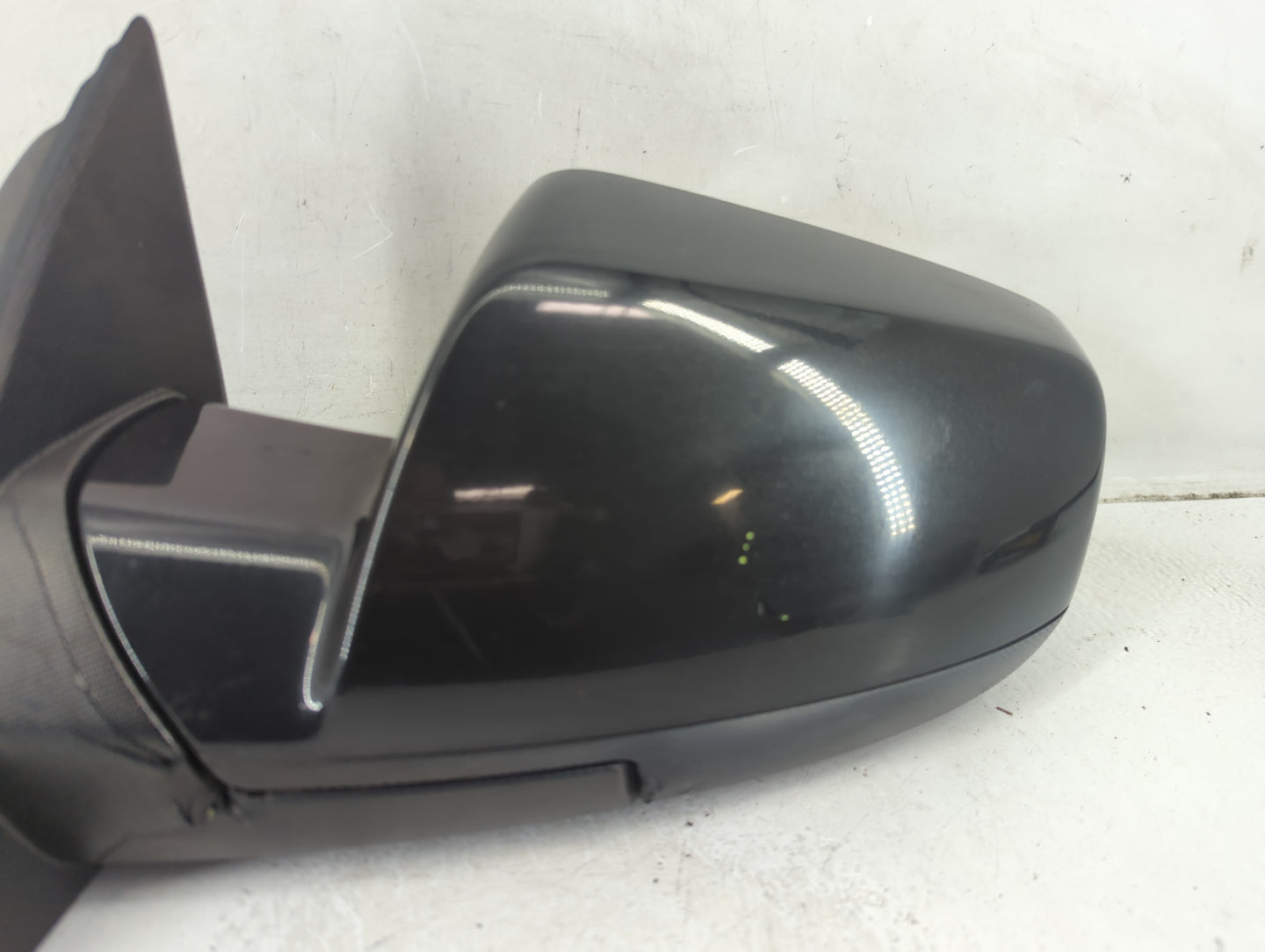 2010-2011 Gmc Terrain Driver Side View Mirror - Left Door Mirror OEM Used - Oemusedautoparts1.com