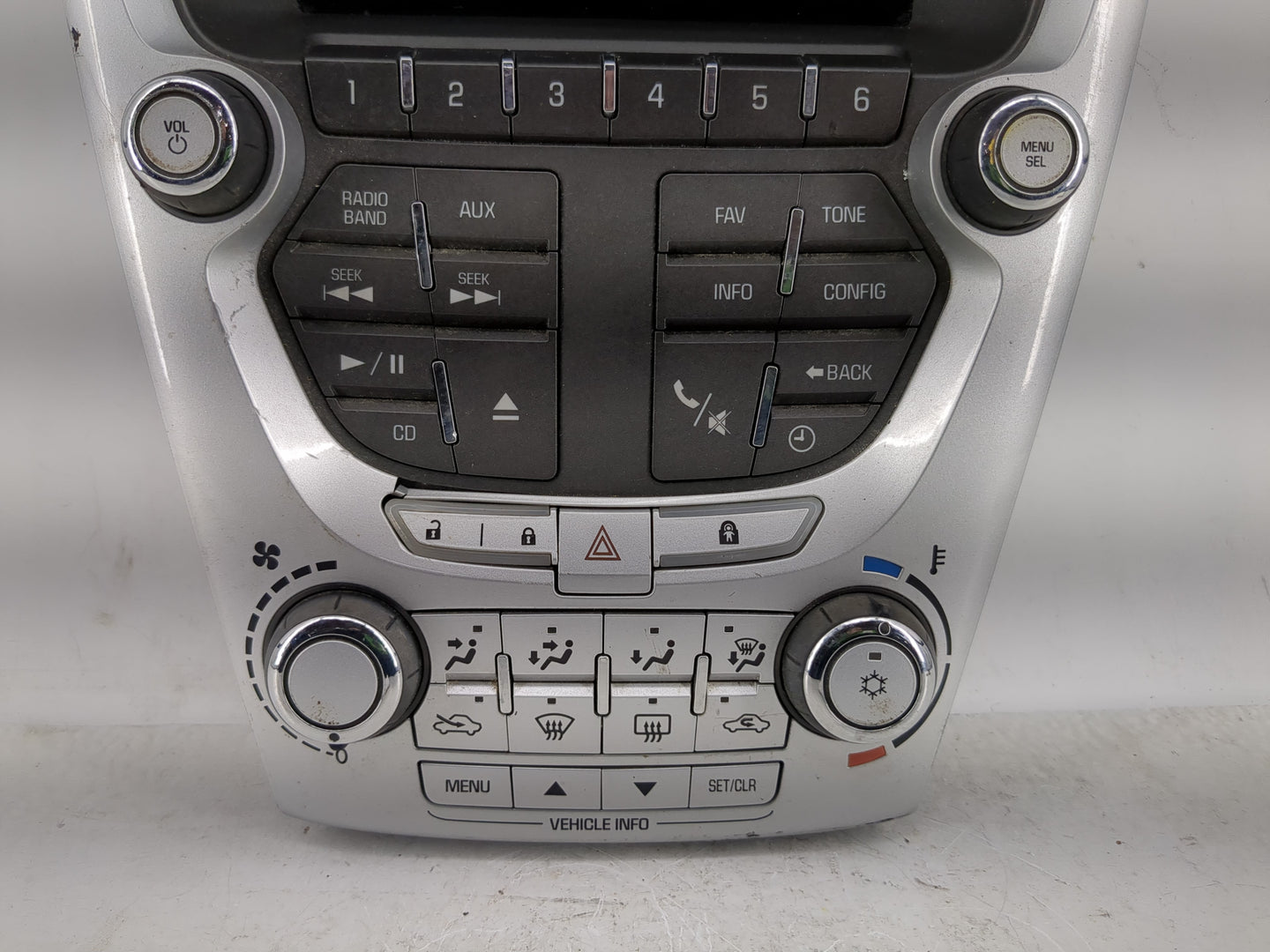 2010-2011 Gmc Terrain Radio Control Panel - Oemusedautoparts1.com