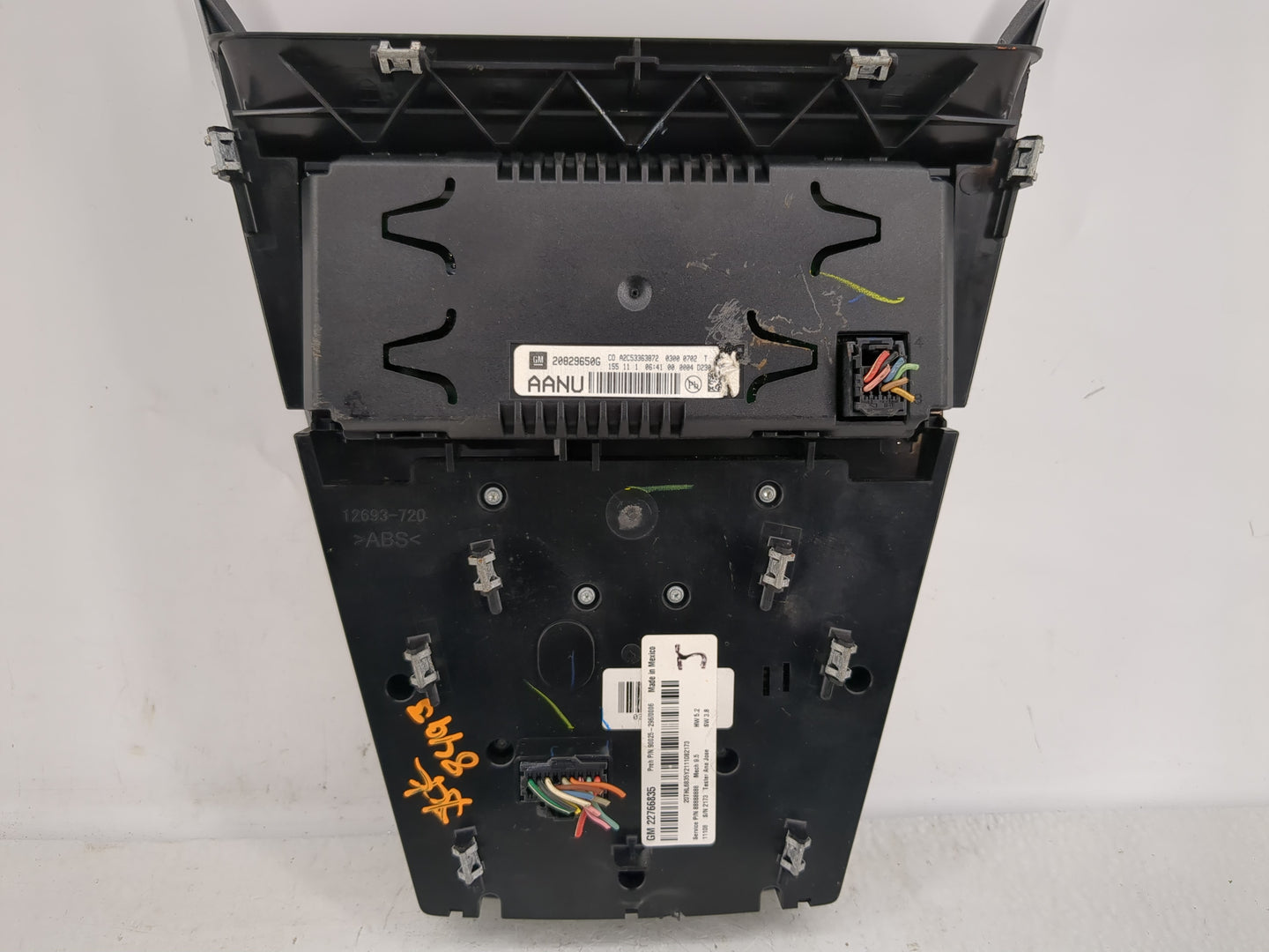 2010-2011 Gmc Terrain Radio Control Panel - Oemusedautoparts1.com