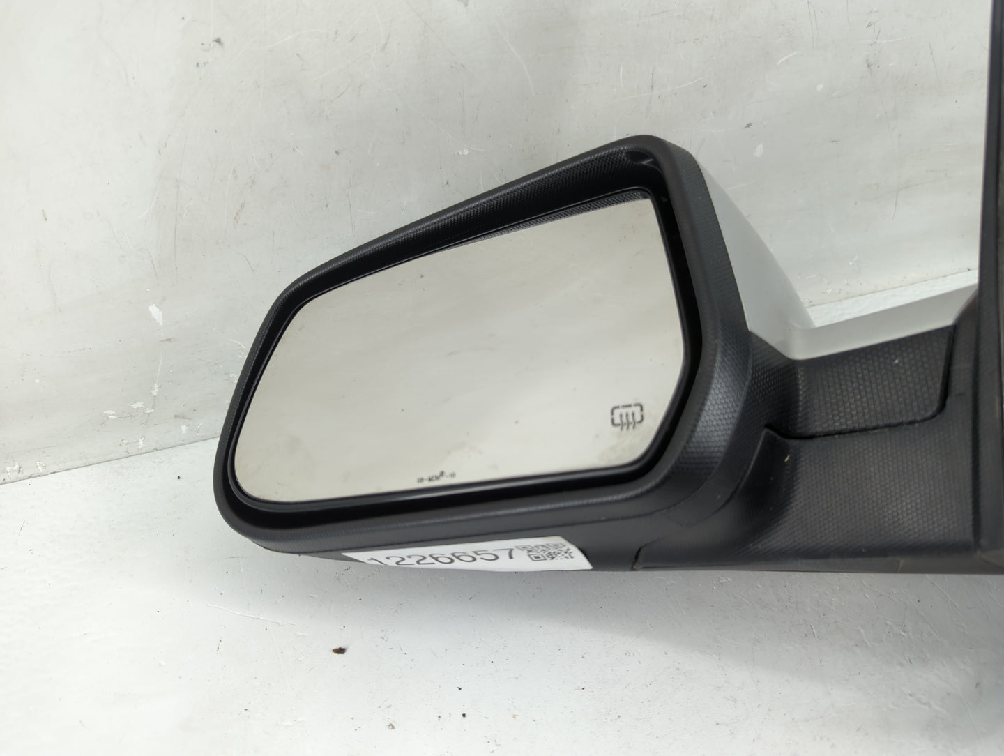 2010-2011 Gmc Terrain Passenger Right Side View Manual Door Mirror - Oemusedautoparts1.com