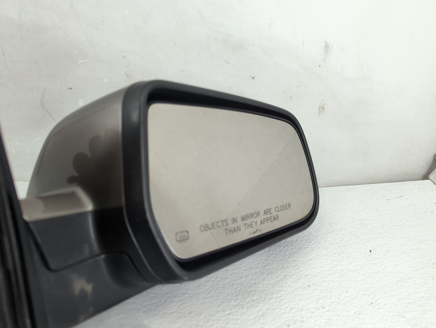2010-2011 Gmc Terrain Side Mirror Replacement Passenger Right View Door Mirror P/N:20858732 Fits Fits 2010 2011 OEM Used Aut