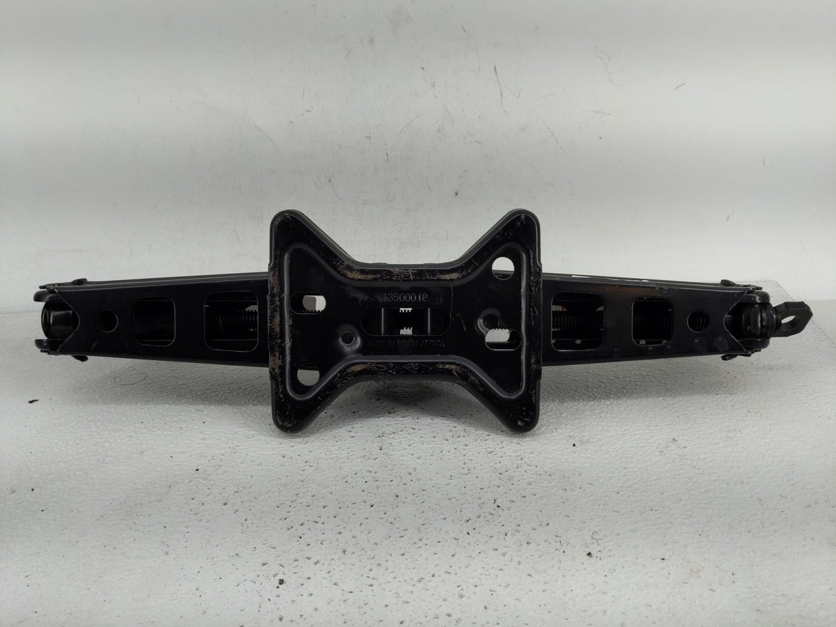 2011 Gmc Terrain Spare Scissor Car Jack 1241655 - Oemusedautoparts1.com