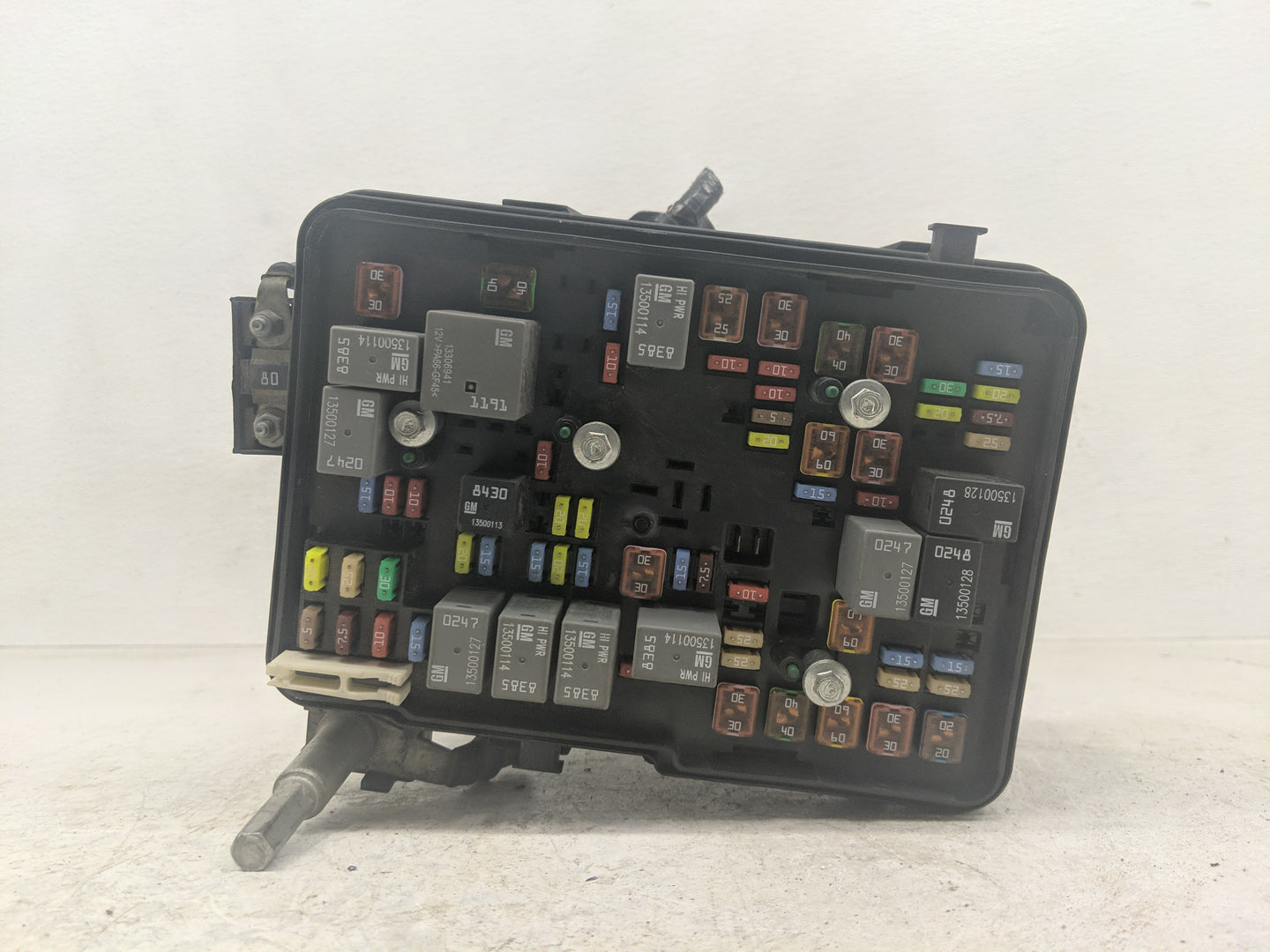 2011 Gmc Terrain Fusebox Fuse Box Panel Relay Module P/N:20899629 02 Fits OEM Used Auto Parts - Oemusedautoparts1.com