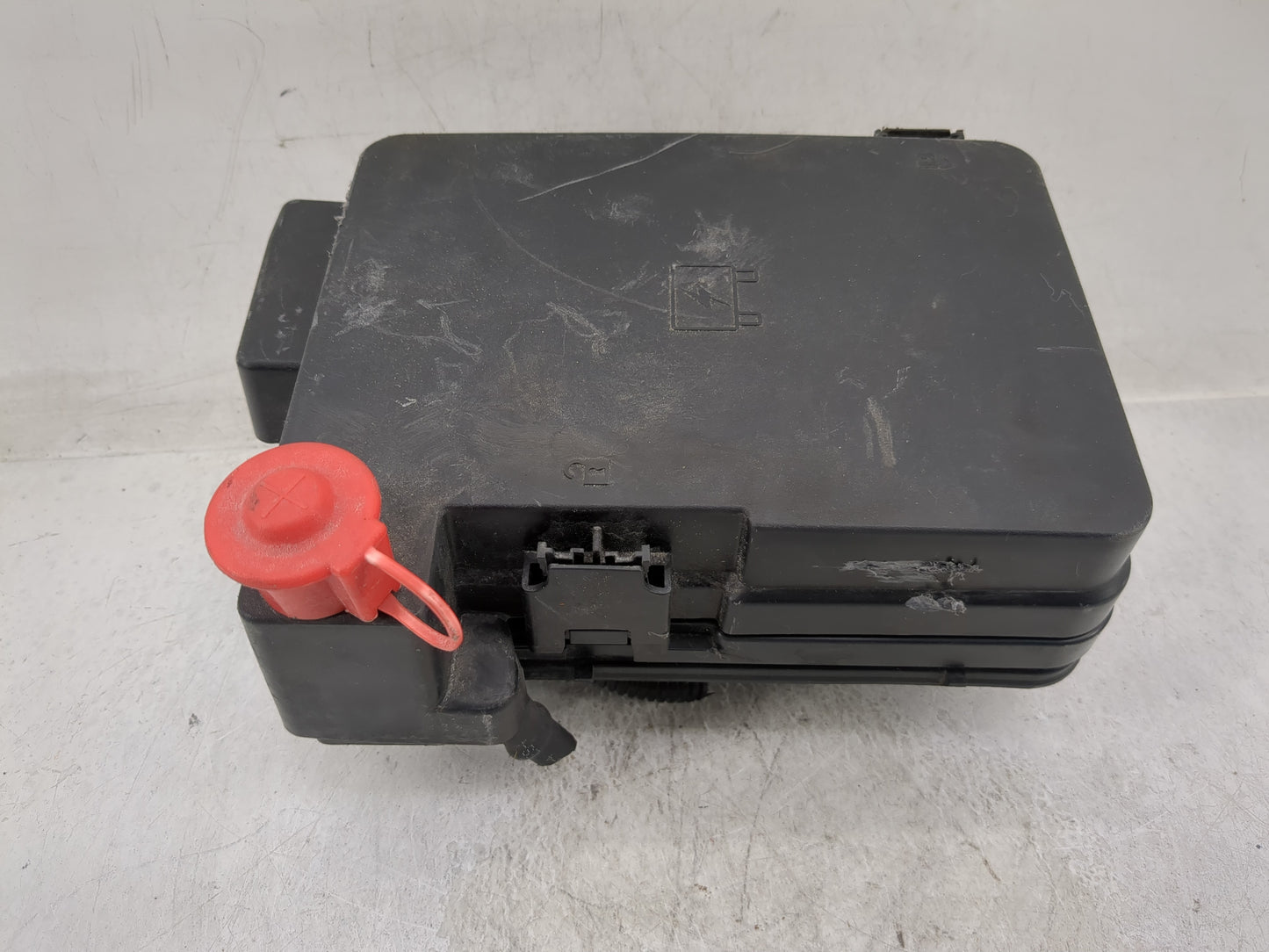 2011 Gmc Terrain Fusebox Fuse Box Panel Relay Module P/N:20899629 02 Fits OEM Used Auto Parts - Oemusedautoparts1.com