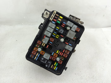 2011 Gmc Terrain Fusebox Fuse Box Panel Relay Module P/N:20899629 02 Fits OEM Used Auto Parts