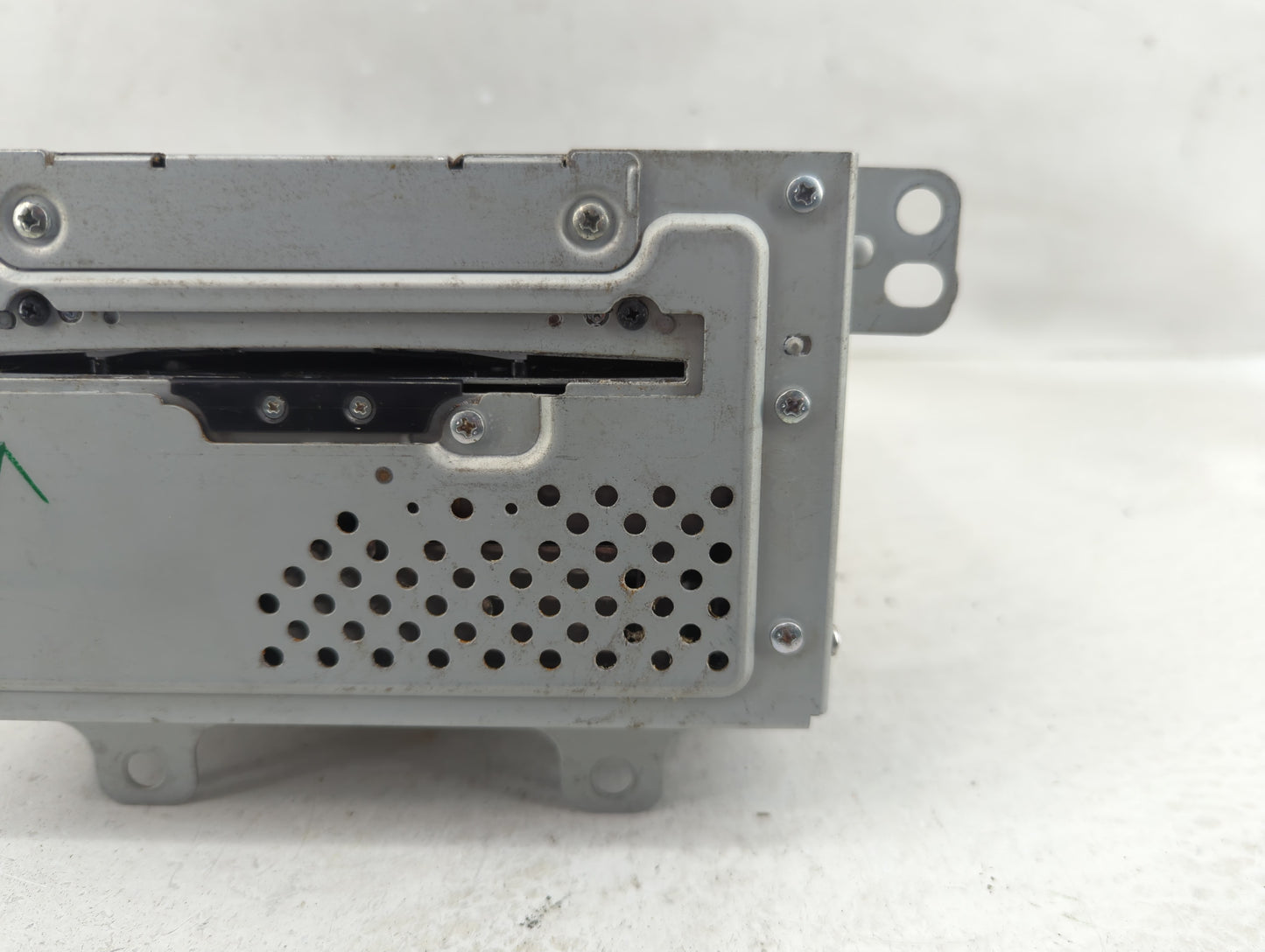 2011 Gmc Terrain Radio AM FM Cd Player Receiver Replacement P/N:DW468100-7010 22744758 Fits Fits 2010 OEM Used Auto Parts - 