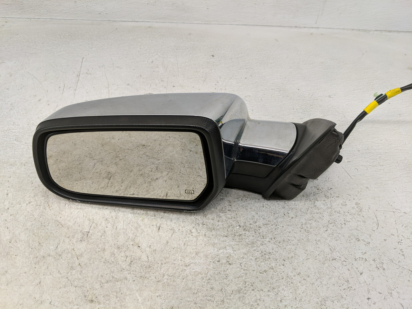 2010-2011 Gmc Terrain Driver Side View Mirror - Left Door Mirror OEM Used - Oemusedautoparts1.com