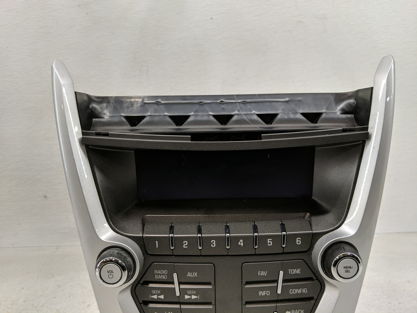 2010-2011 Gmc Terrain Radio AM FM Cd Player Receiver Replacement P/N:20829650G Fits Fits 2010 2011 OEM Used Auto Parts - Oem