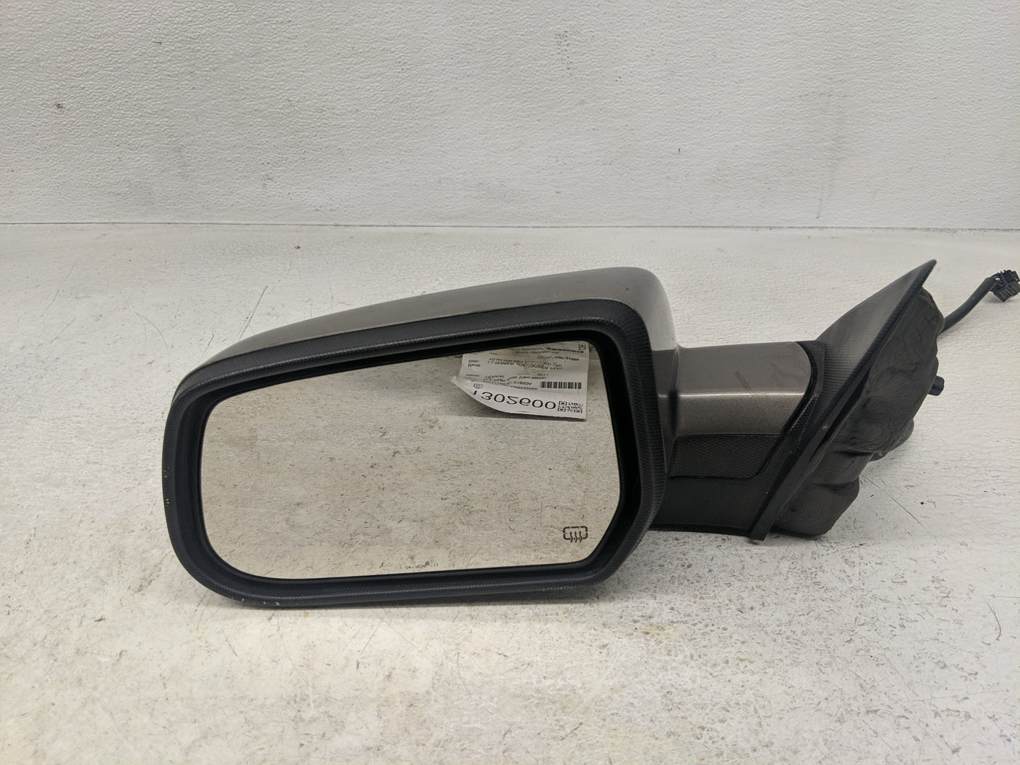 2010-2011 Gmc Terrain Driver Side View Mirror - Left Door Mirror OEM Used - Oemusedautoparts1.com