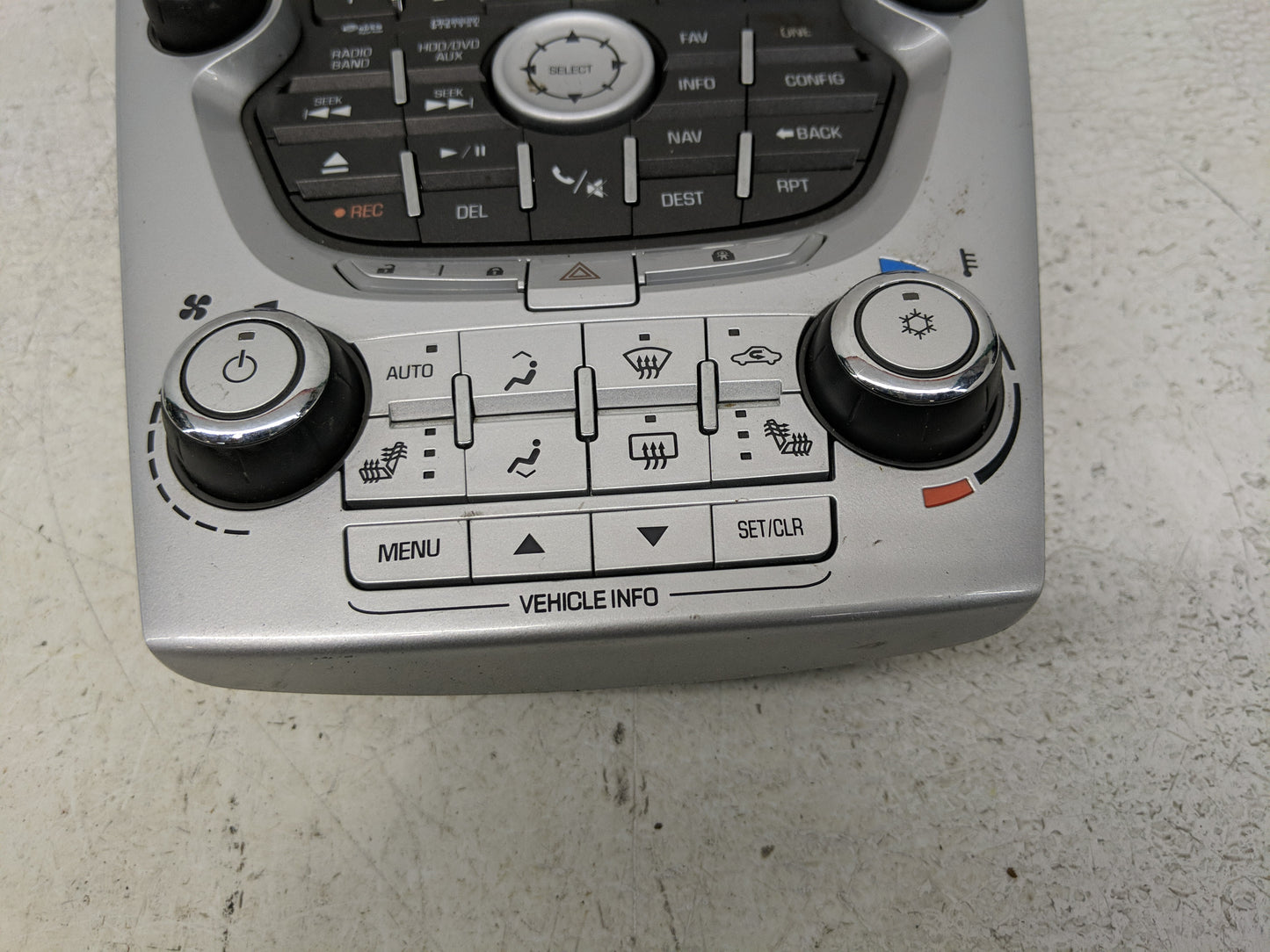 2010-2011 Gmc Terrain Radio Control Panel - Oemusedautoparts1.com