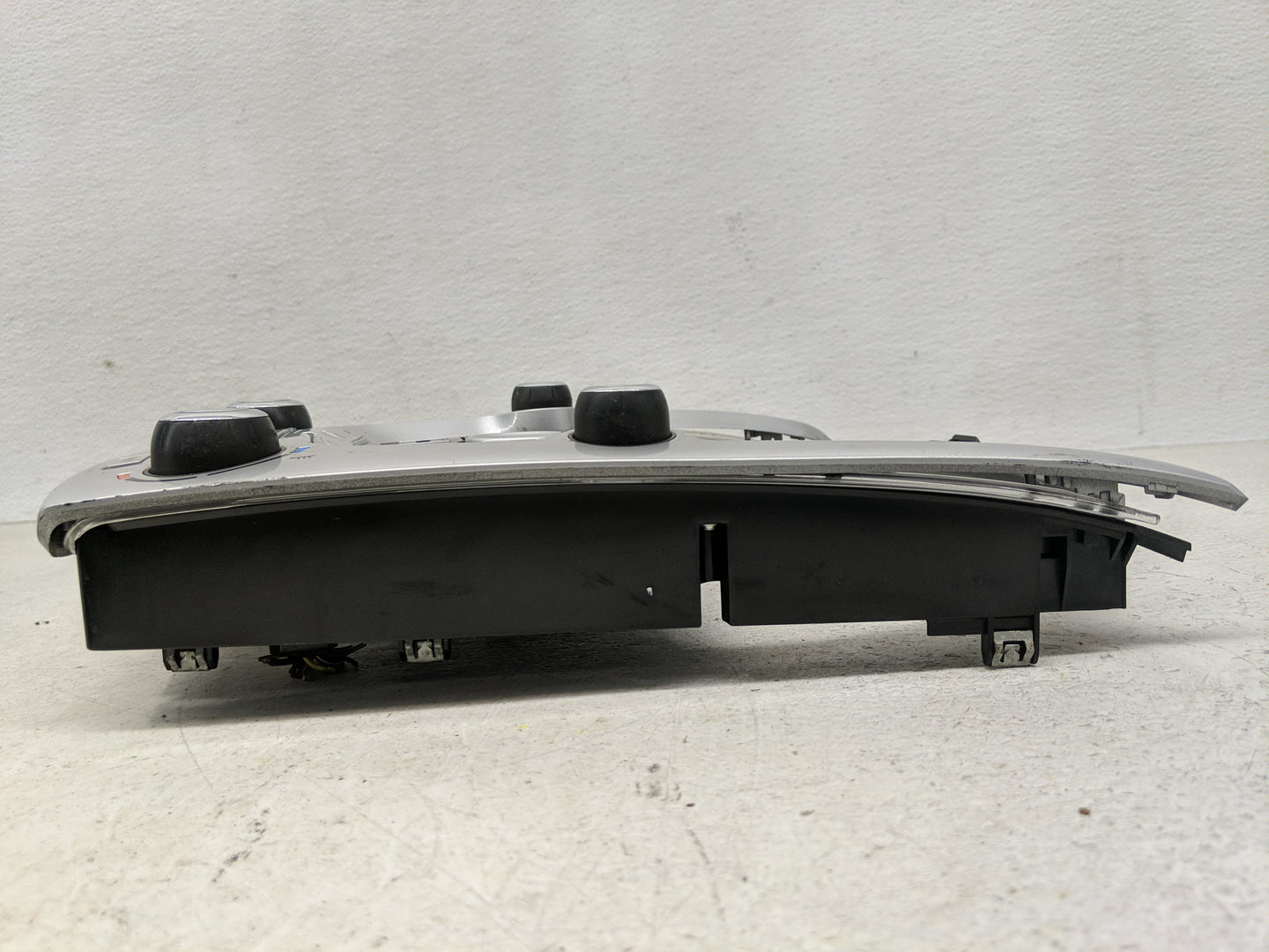 2010-2011 Gmc Terrain Radio Control Panel - Oemusedautoparts1.com