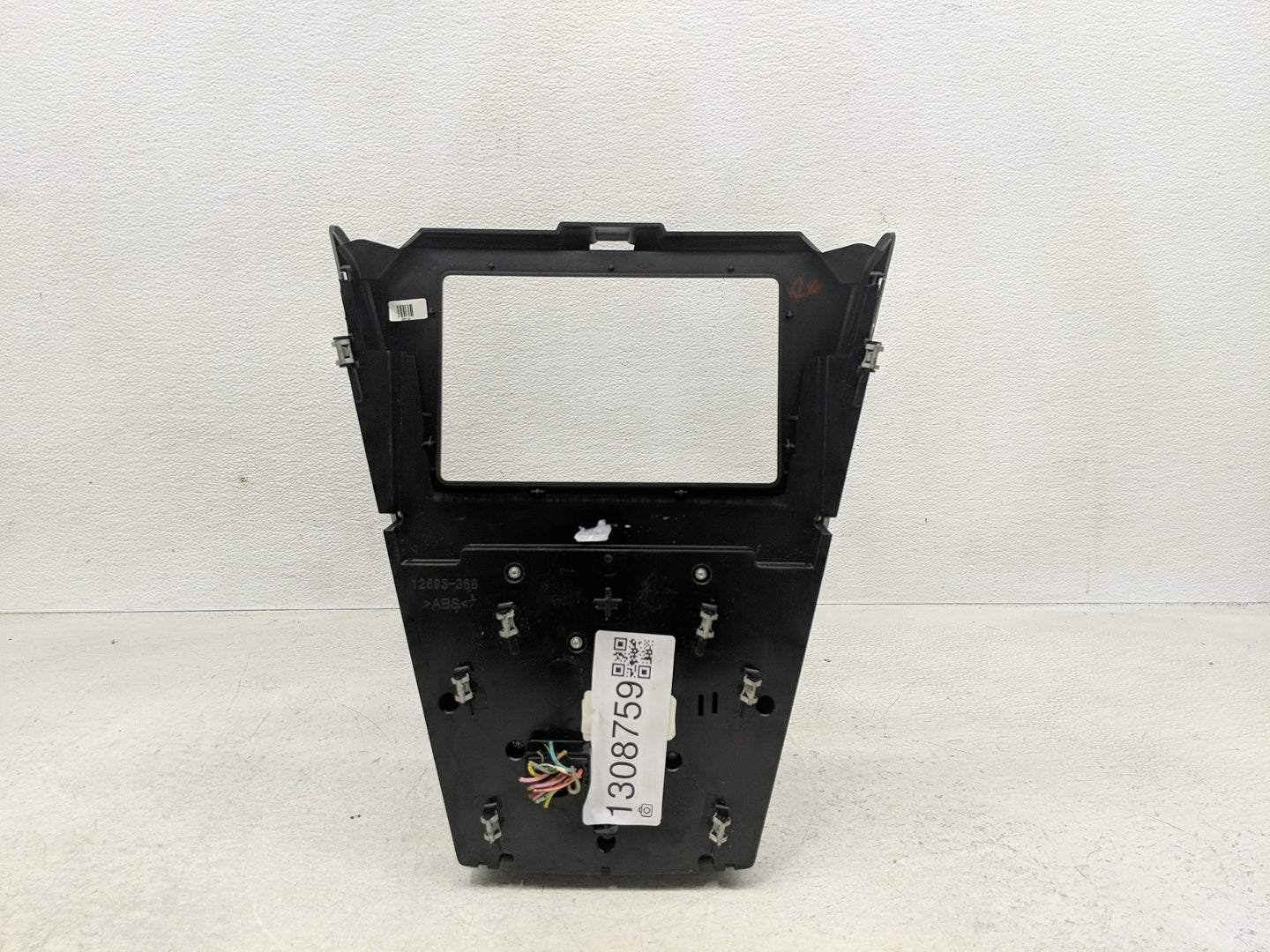 2010-2011 Gmc Terrain Radio Control Panel - Oemusedautoparts1.com