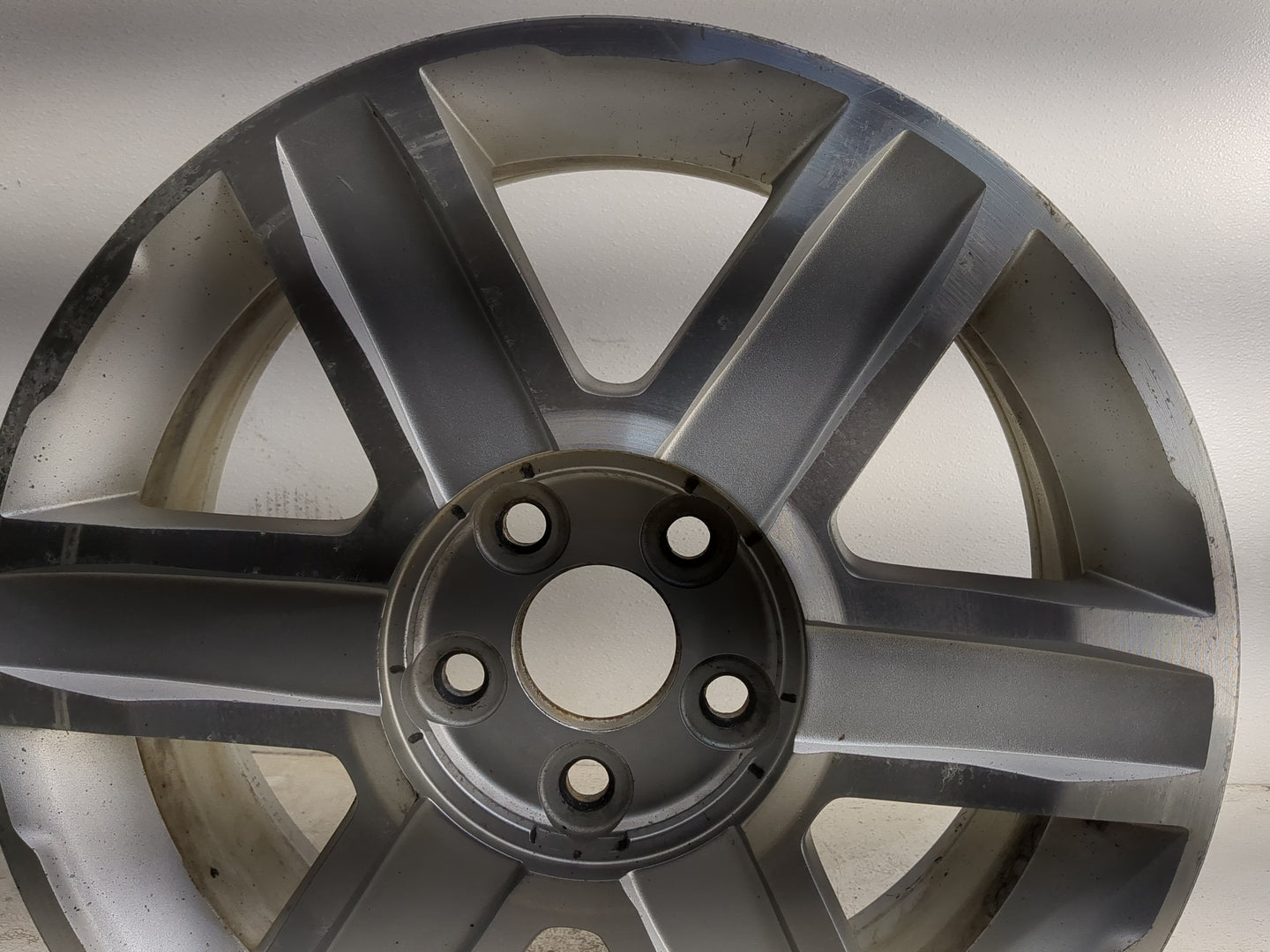 2010-2012 Gmc Terrain Oem Wheel Rim 1361901 - Oemusedautoparts1.com