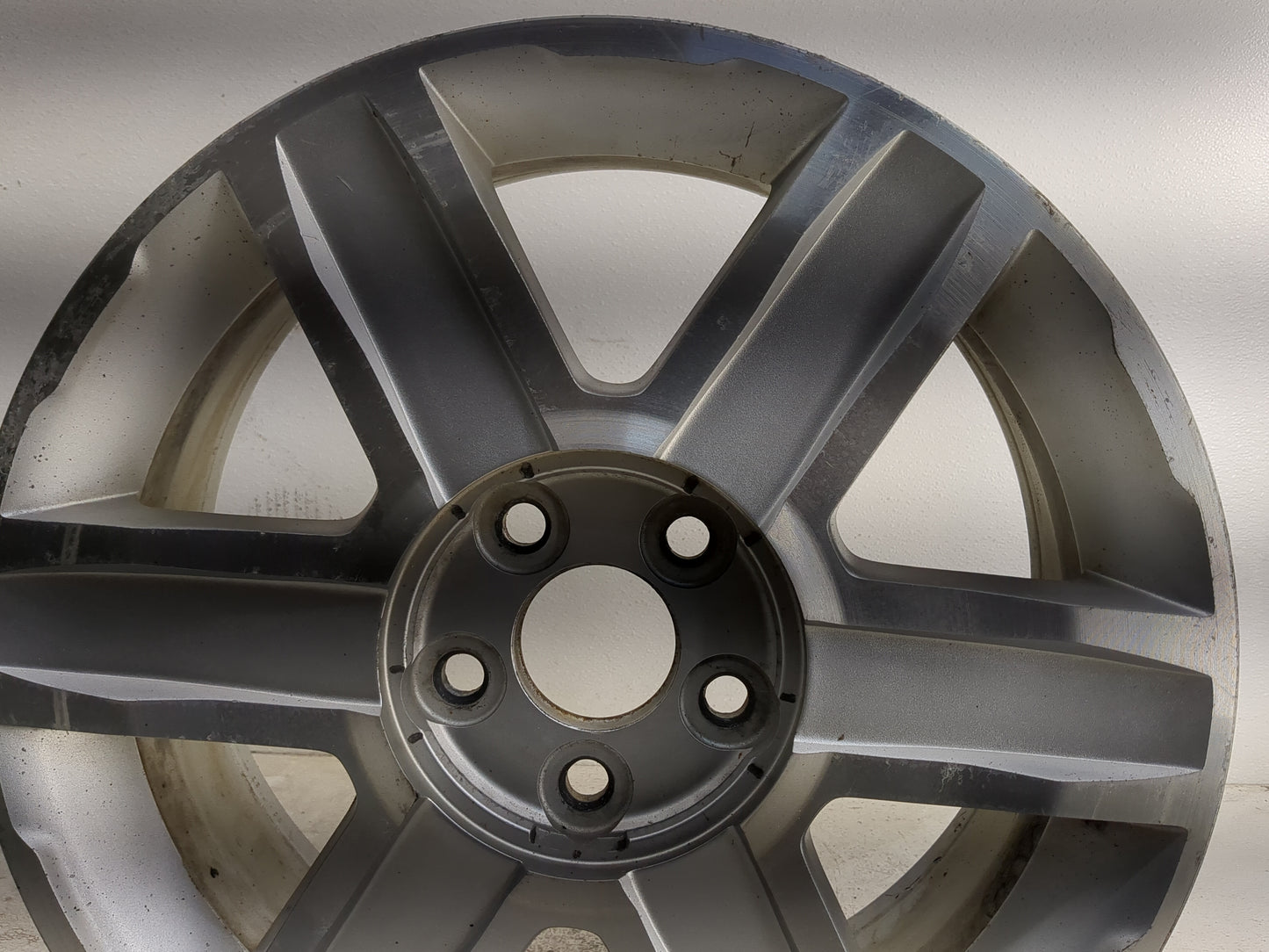 2010-2012 Gmc Terrain Oem Wheel Rim 1361901 - Oemusedautoparts1.com