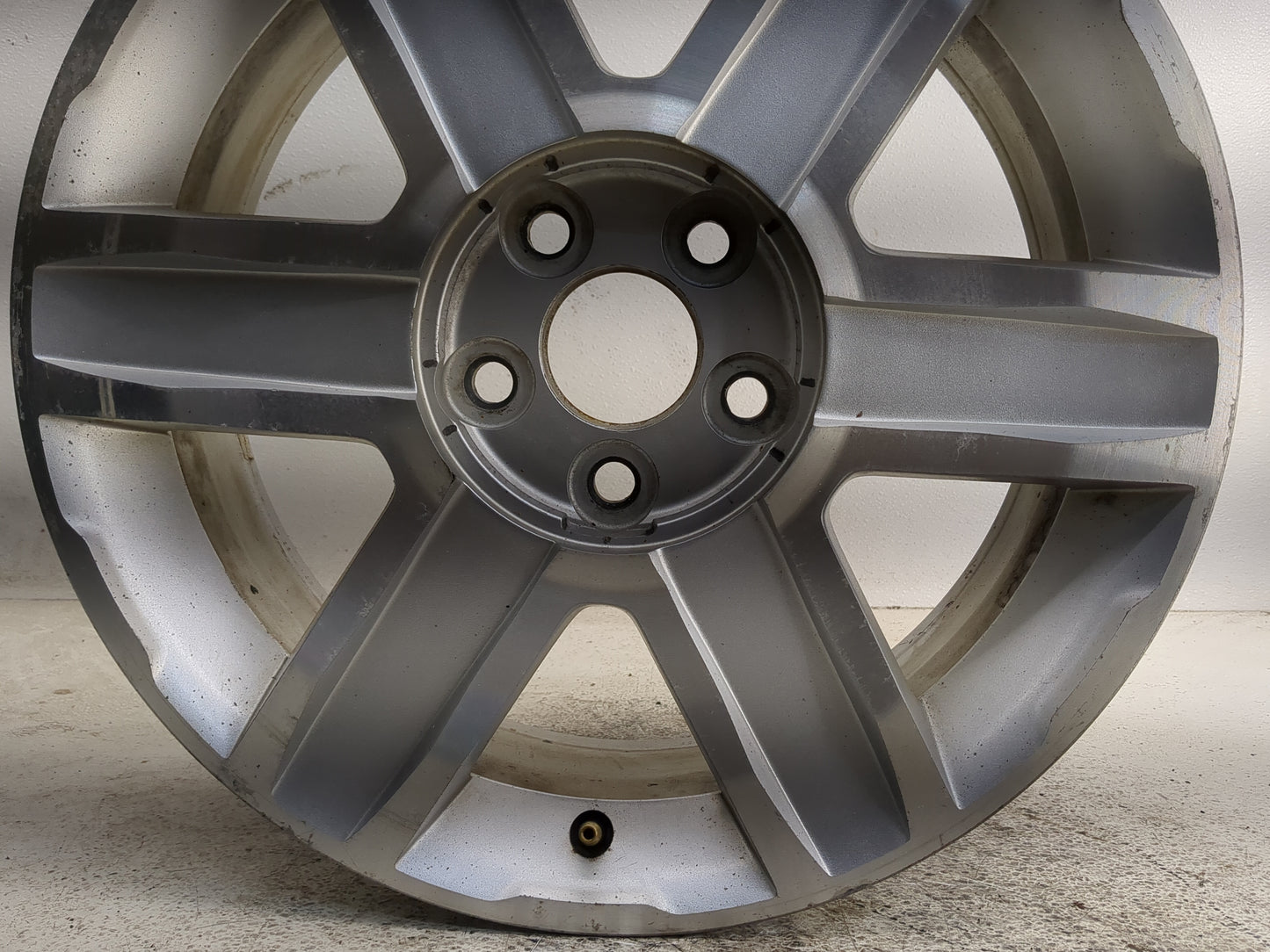 2010-2012 Gmc Terrain Oem Wheel Rim 1361901 - Oemusedautoparts1.com