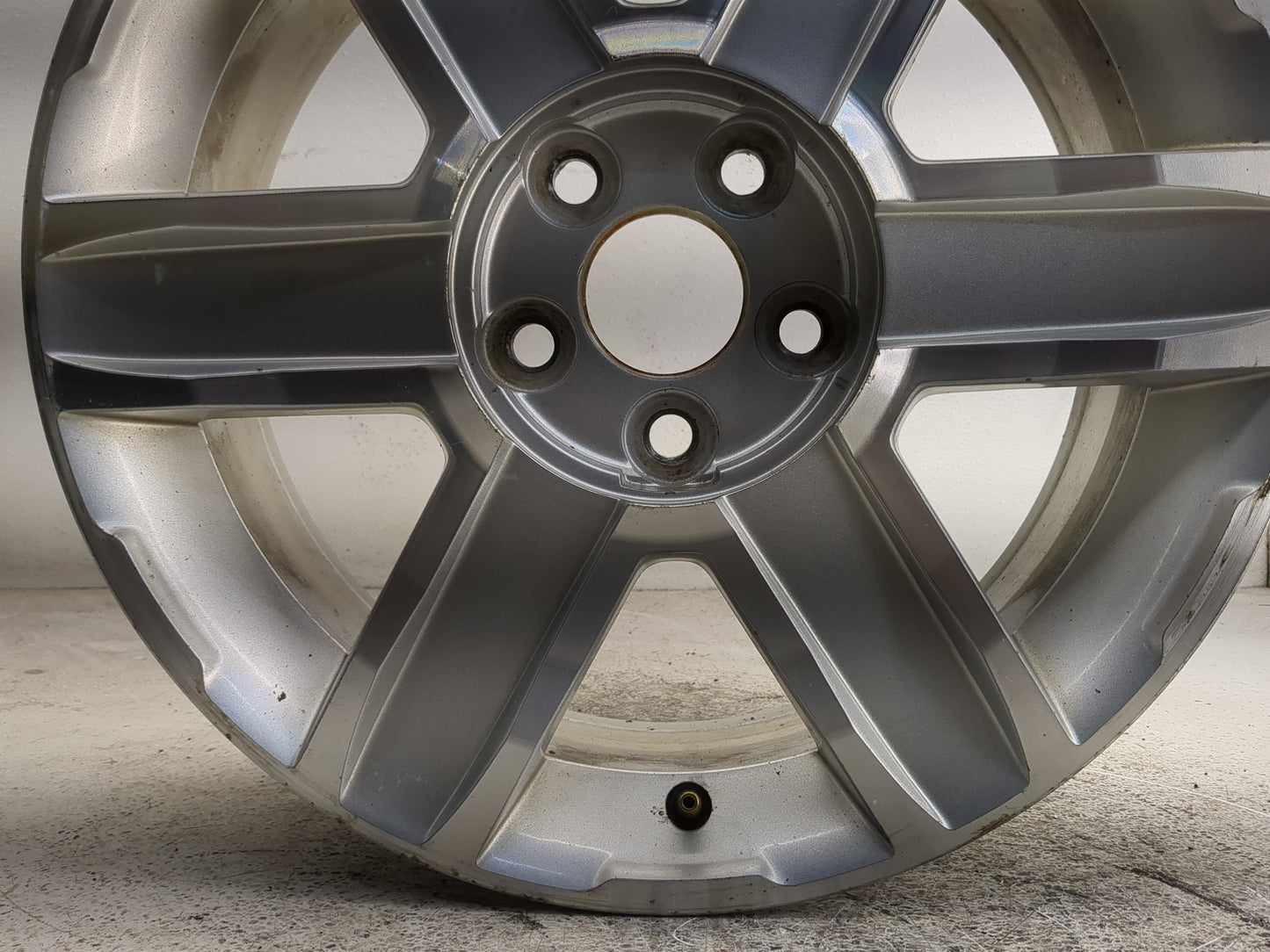 2010-2012 Gmc Terrain Oem Wheel Rim 1361903 - Oemusedautoparts1.com