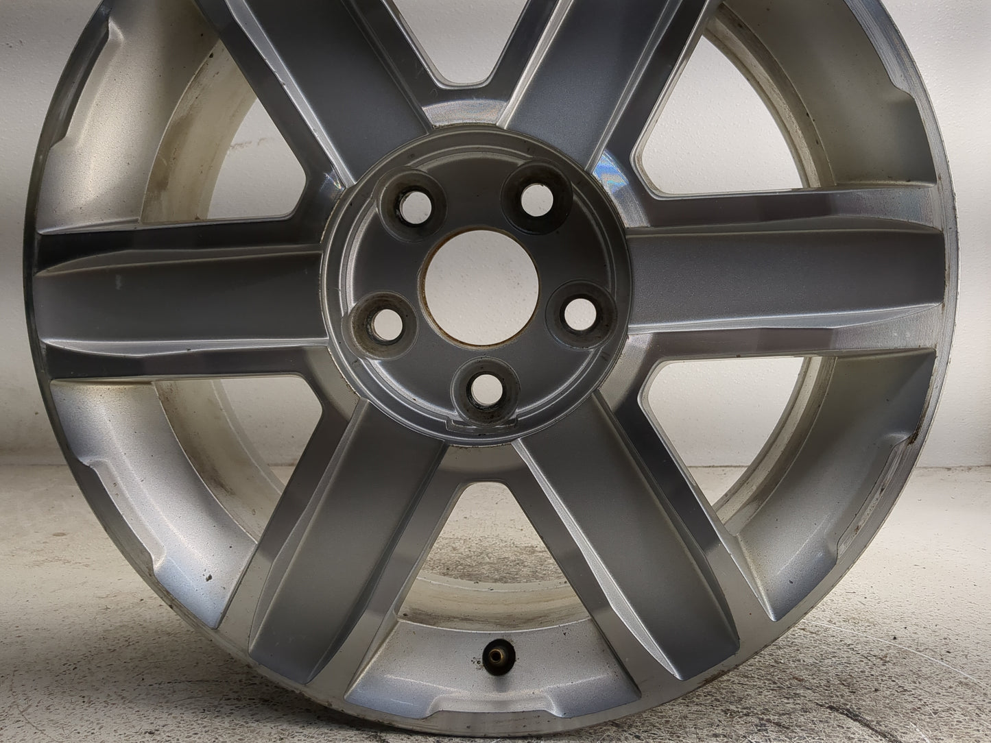 2010-2012 Gmc Terrain Oem Wheel Rim 1361903 - Oemusedautoparts1.com