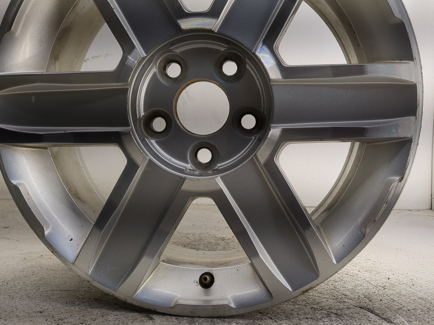 2010-2012 Gmc Terrain Oem Wheel Rim 1361903 - Oemusedautoparts1.com